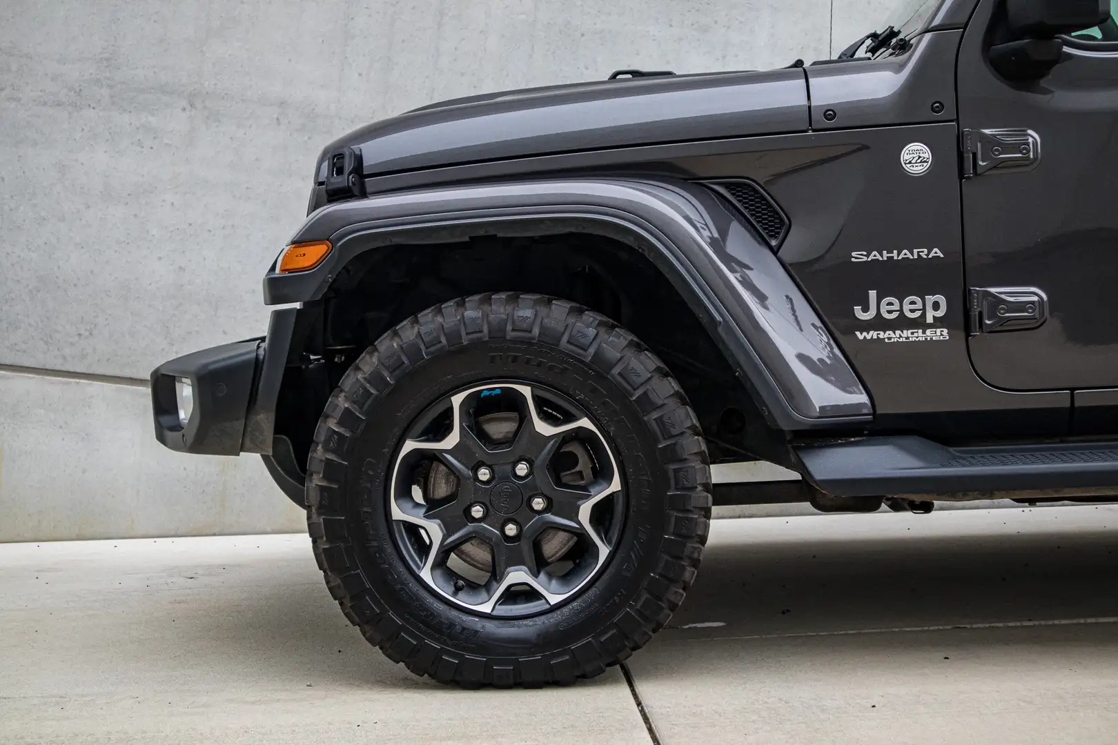 Jeep Wrangler 2.2 MultiJet II Sahara Gris - 2