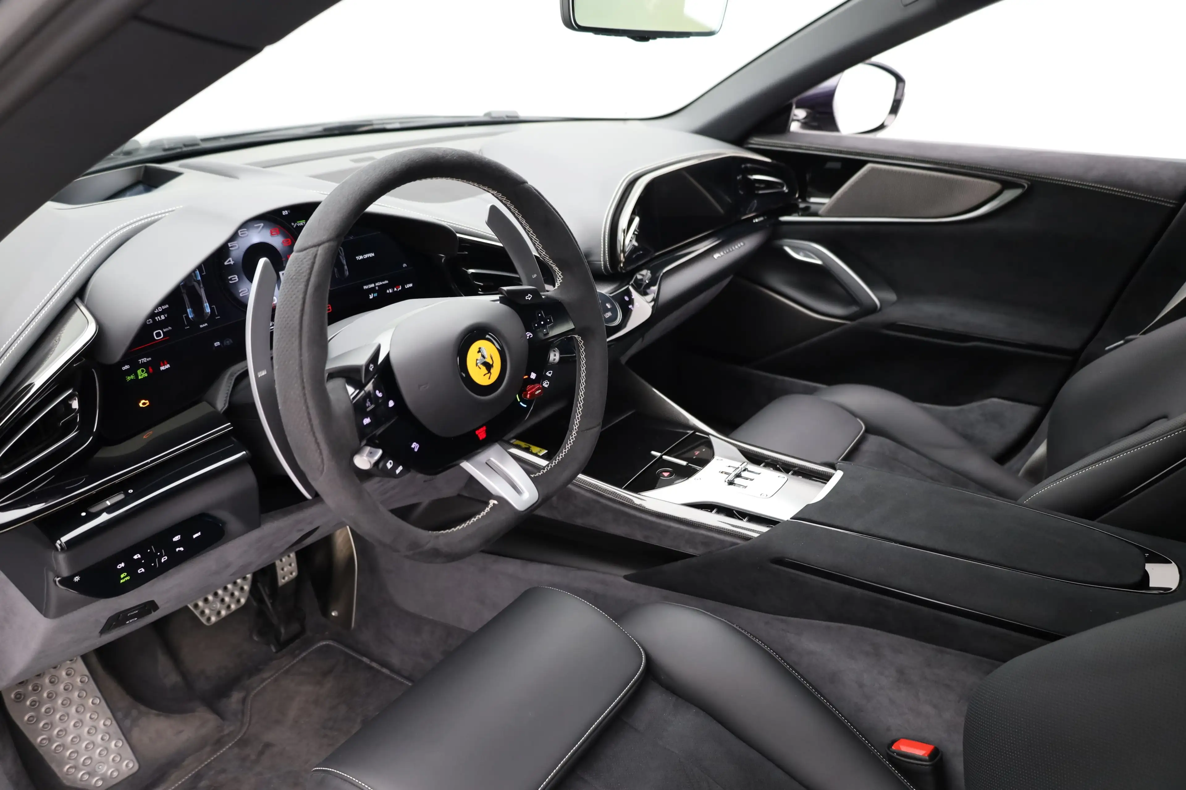Ferrari Purosangue - FERRARI HAMBURG — photo 11