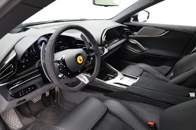 Ferrari Purosangue view 11