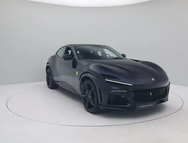 Ferrari Purosangue view 3
