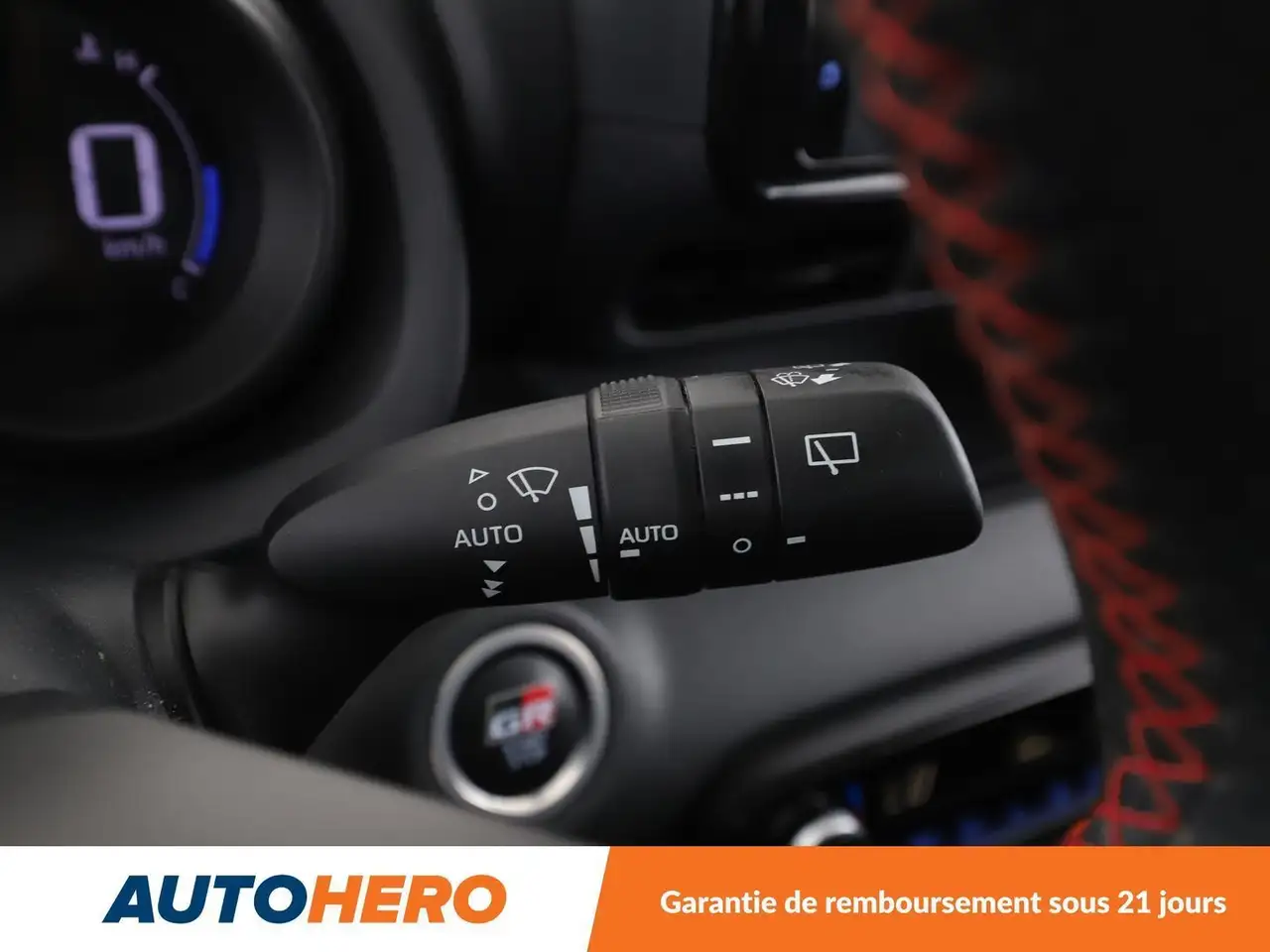 Toyota Yaris Yaris — photo 23