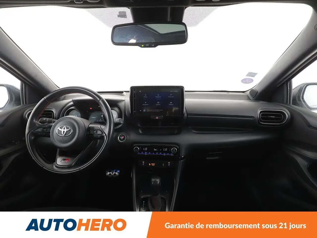 Toyota Yaris Yaris — photo 13