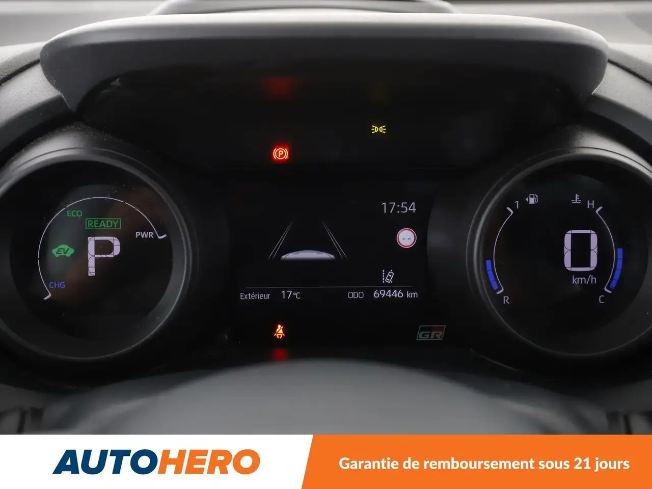 Toyota Yaris Yaris — photo 25