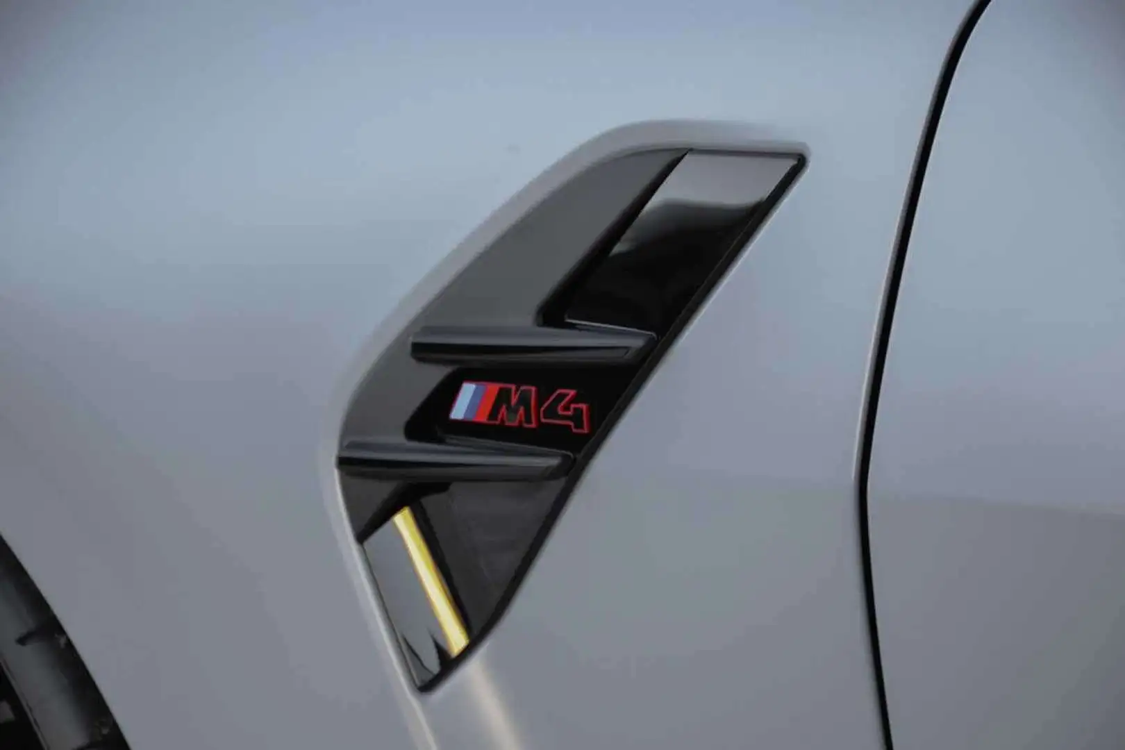 BMW M4 Coupé CSL 1/1000 Carbon Mseats Laser HUD Alcantara Gris - 2