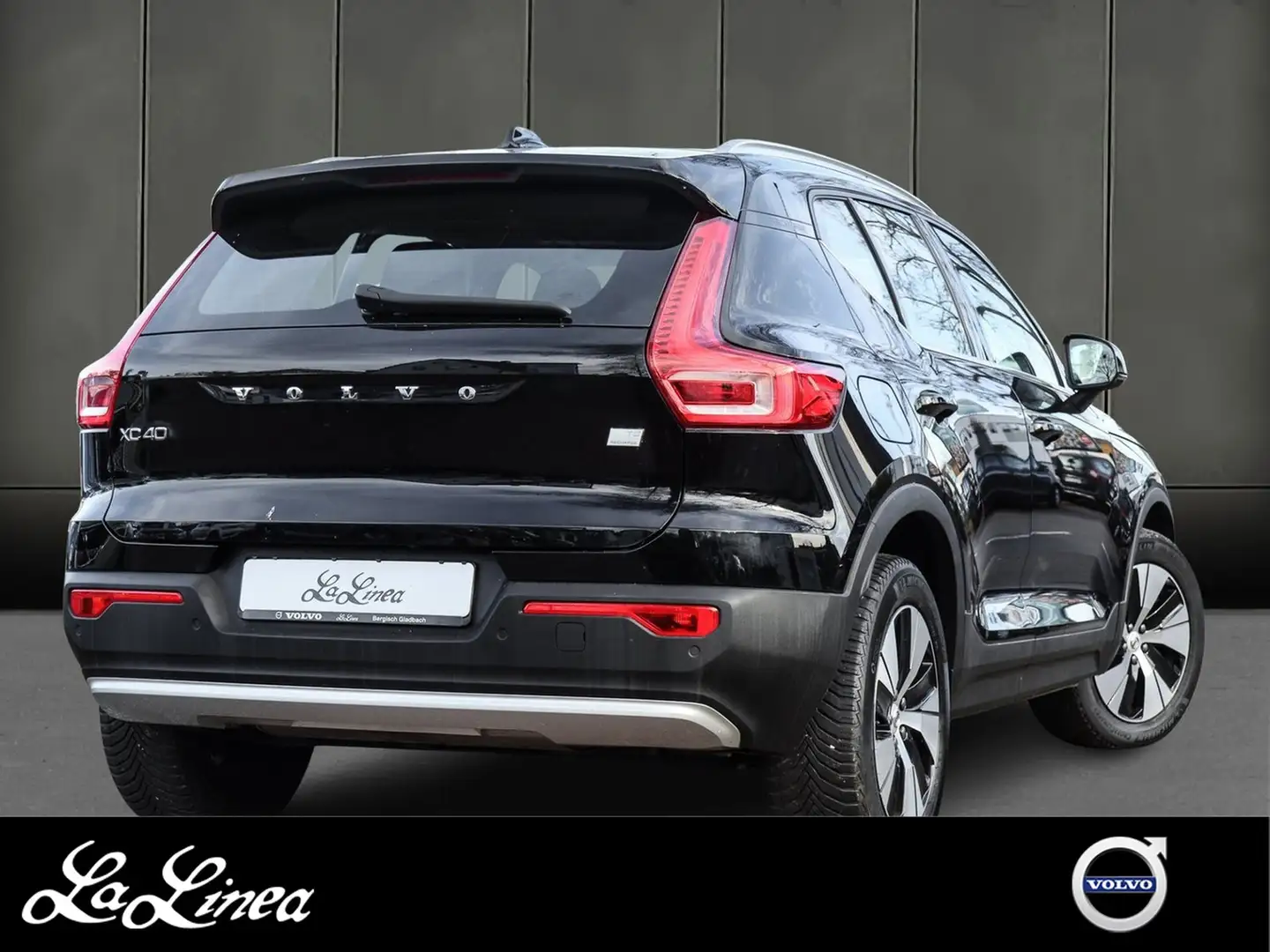 Volvo XC40 T5 Essential Recharge Plug-In Hybrid 2WD Noir - 2