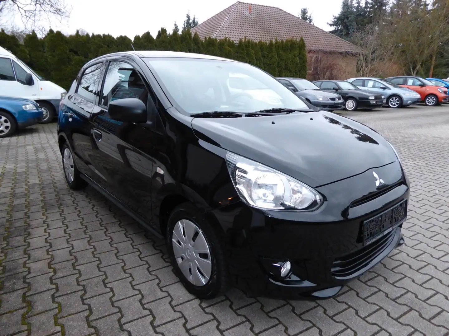 Mitsubishi Space Star Klassik Kollektion Klima/1.Hand/HUneu Schwarz - 2