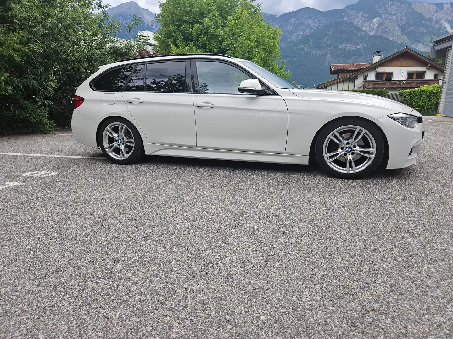 BMW 320 320d Touring M Sport M Sport Weiß - 2