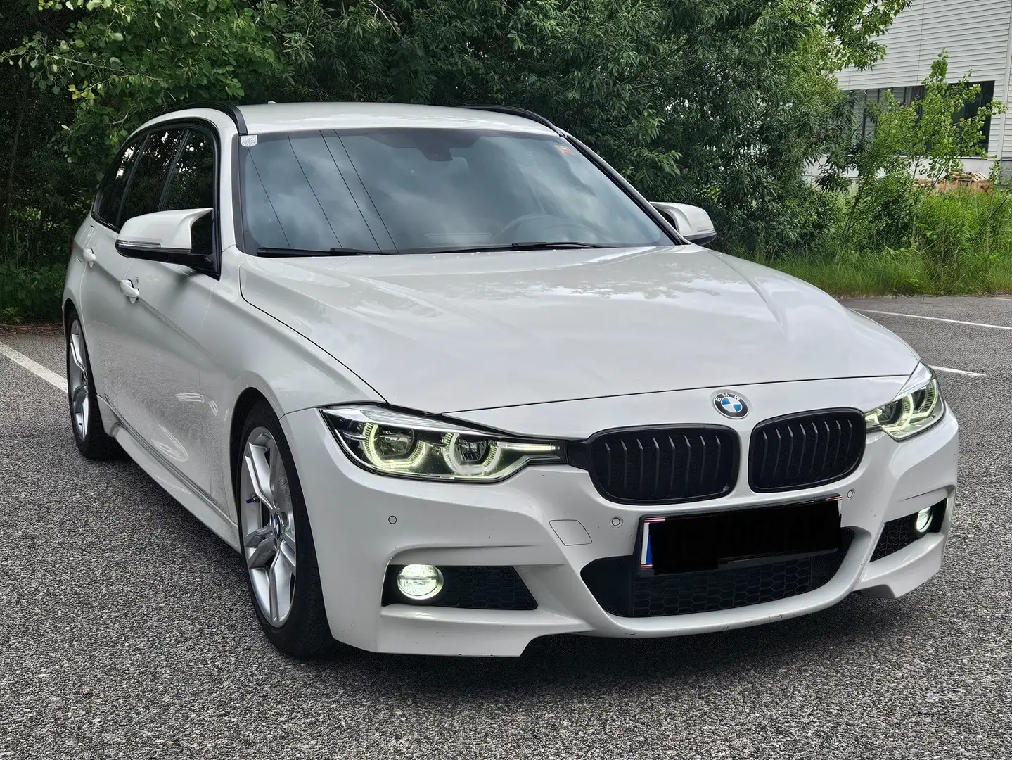 BMW 320 320d Touring M Sport M Sport Weiß - 1