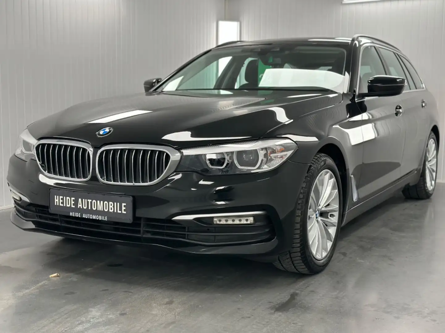 BMW 520 d Touring El. Heckklappe Led El. Sitz selten Schwarz - 1