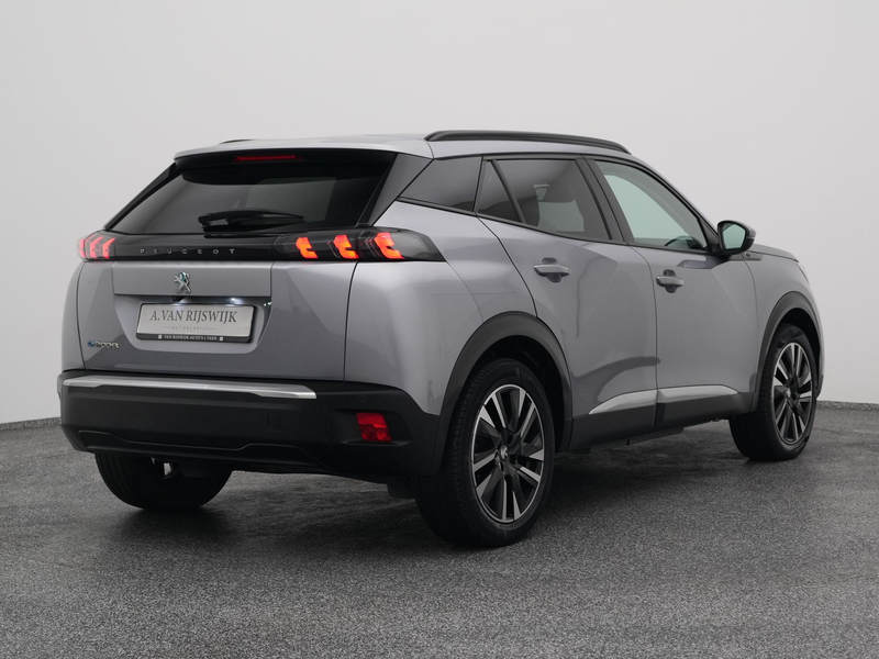 Peugeot e-2008 EV Allure 50 kWh | CAMERA | CARPLAY | STOELVERWARM — photo 7