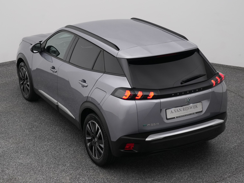 Peugeot e-2008 EV Allure 50 kWh | CAMERA | CARPLAY | STOELVERWARM — photo 26