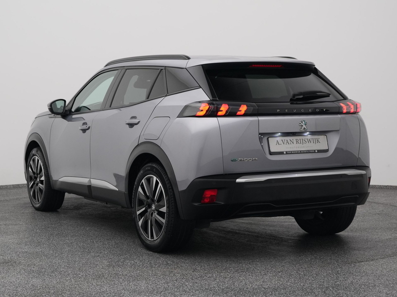 Peugeot e-2008 EV Allure 50 kWh | CAMERA | CARPLAY | STOELVERWARM — photo 6