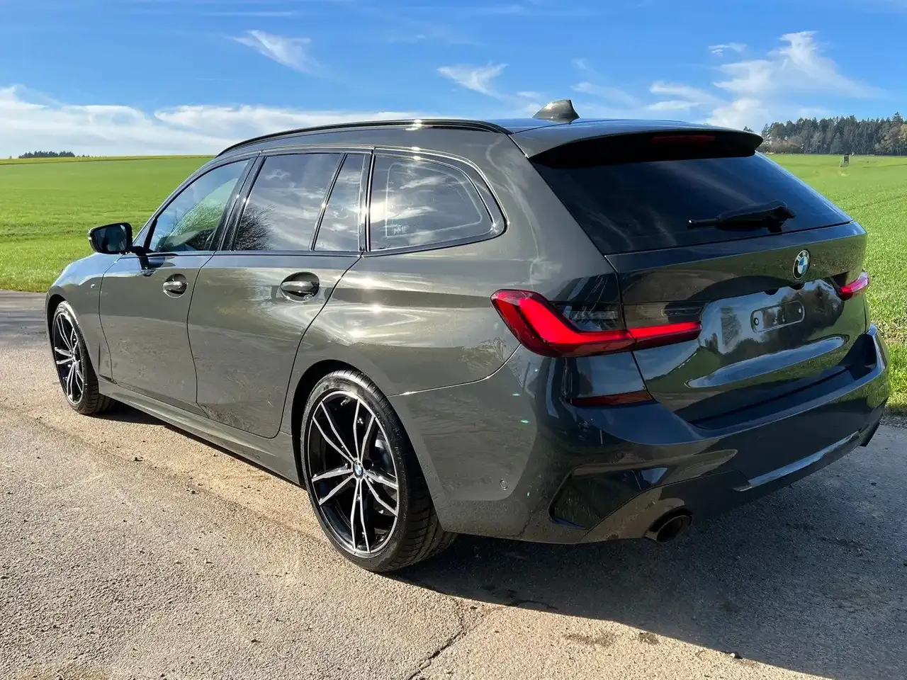 BMW 320