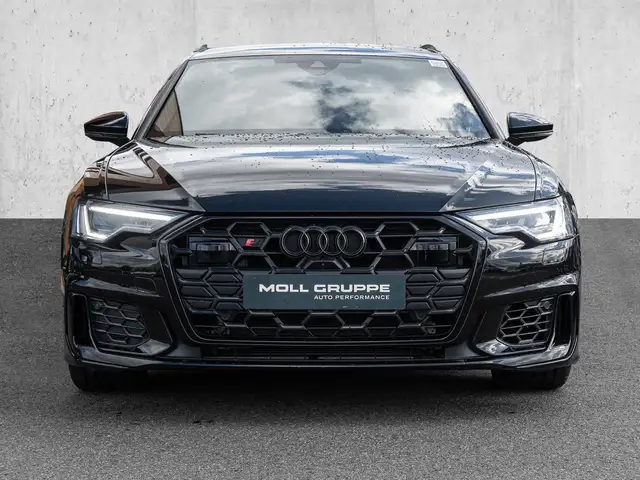 Audi S6 view 3