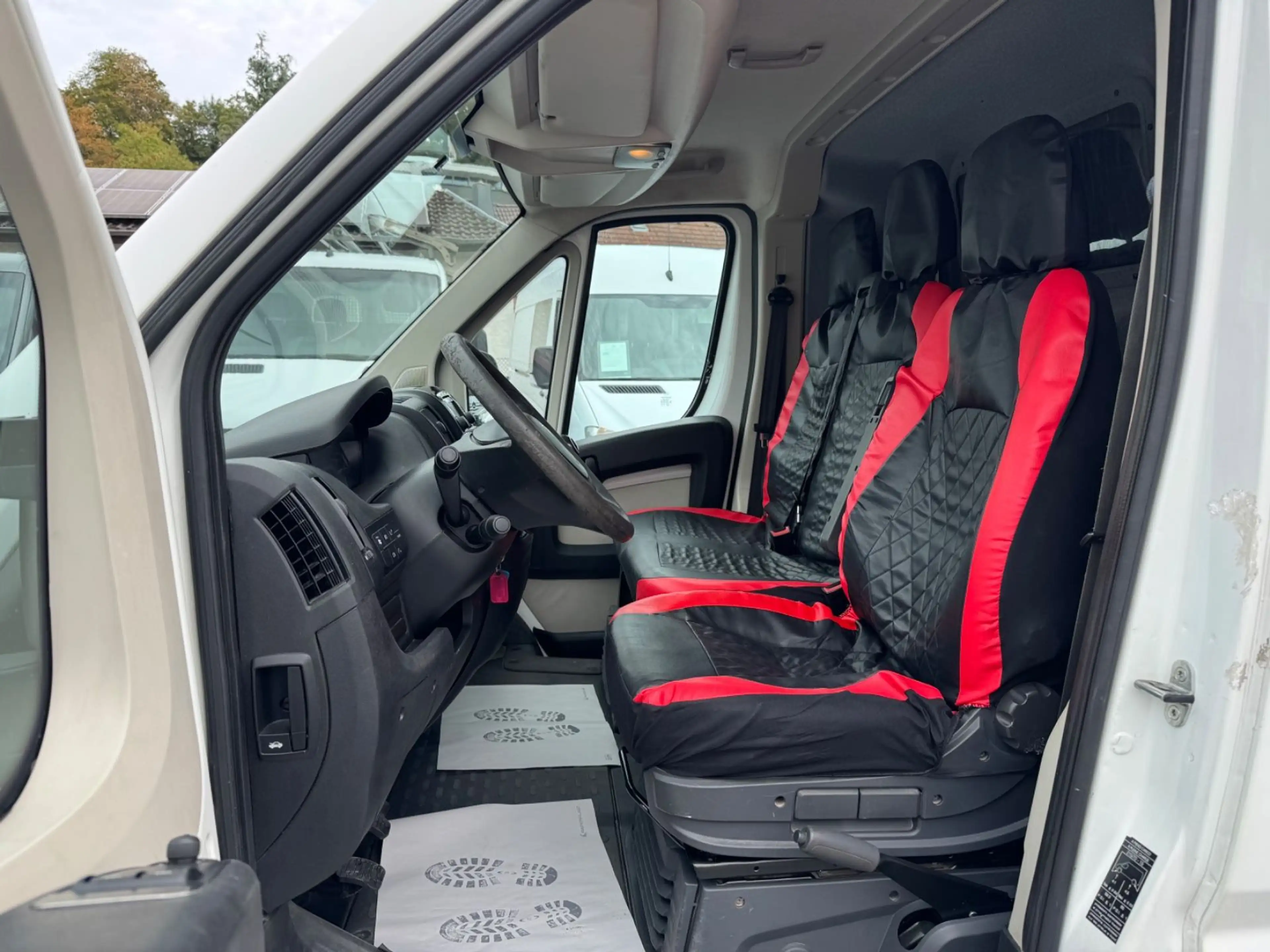 Peugeot Boxer BOXER KLIMA KAMERA AHK TEMPOMAT STANDHEIZUNG LED — photo 3