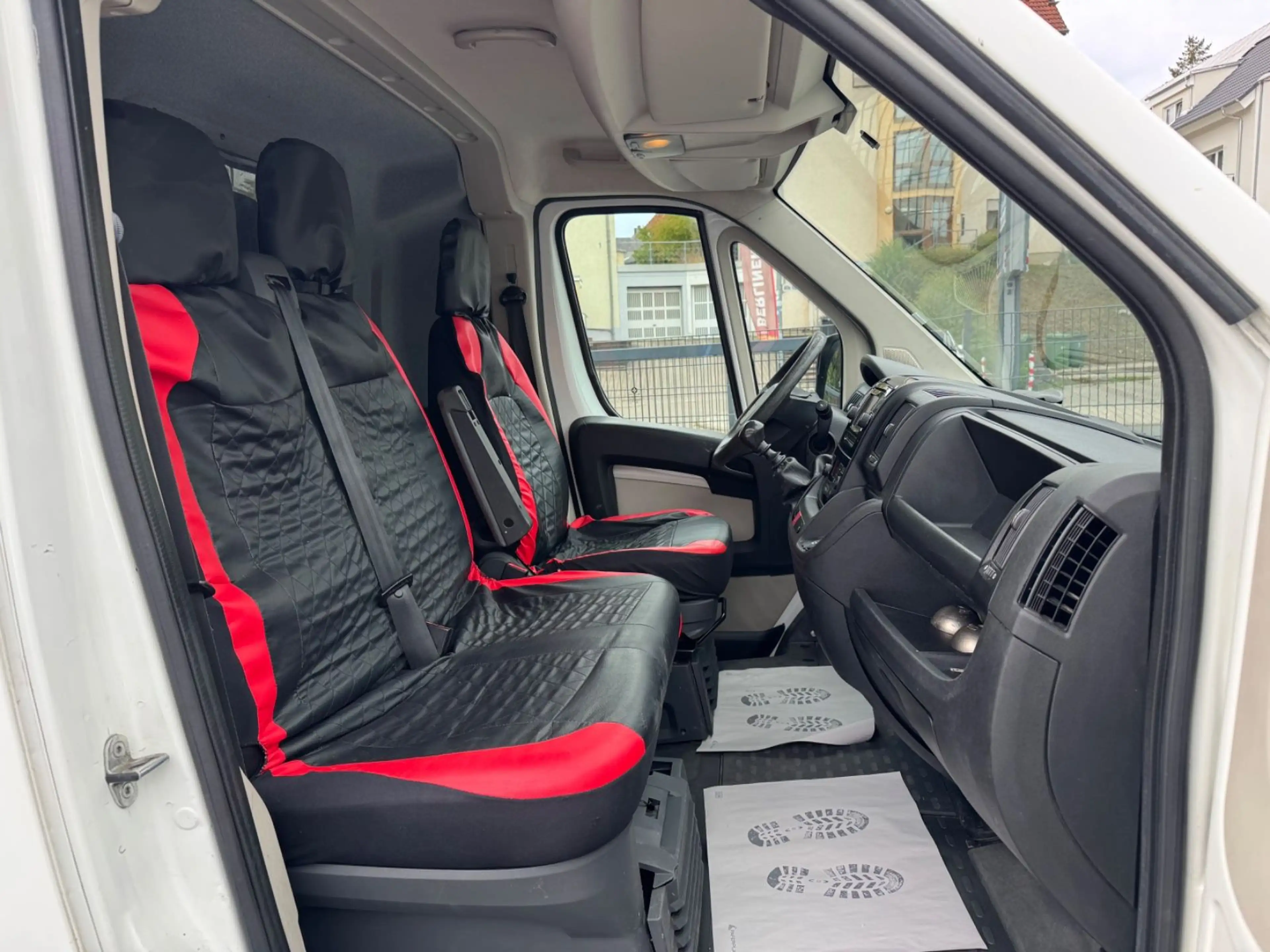 Peugeot Boxer BOXER KLIMA KAMERA AHK TEMPOMAT STANDHEIZUNG LED — photo 10