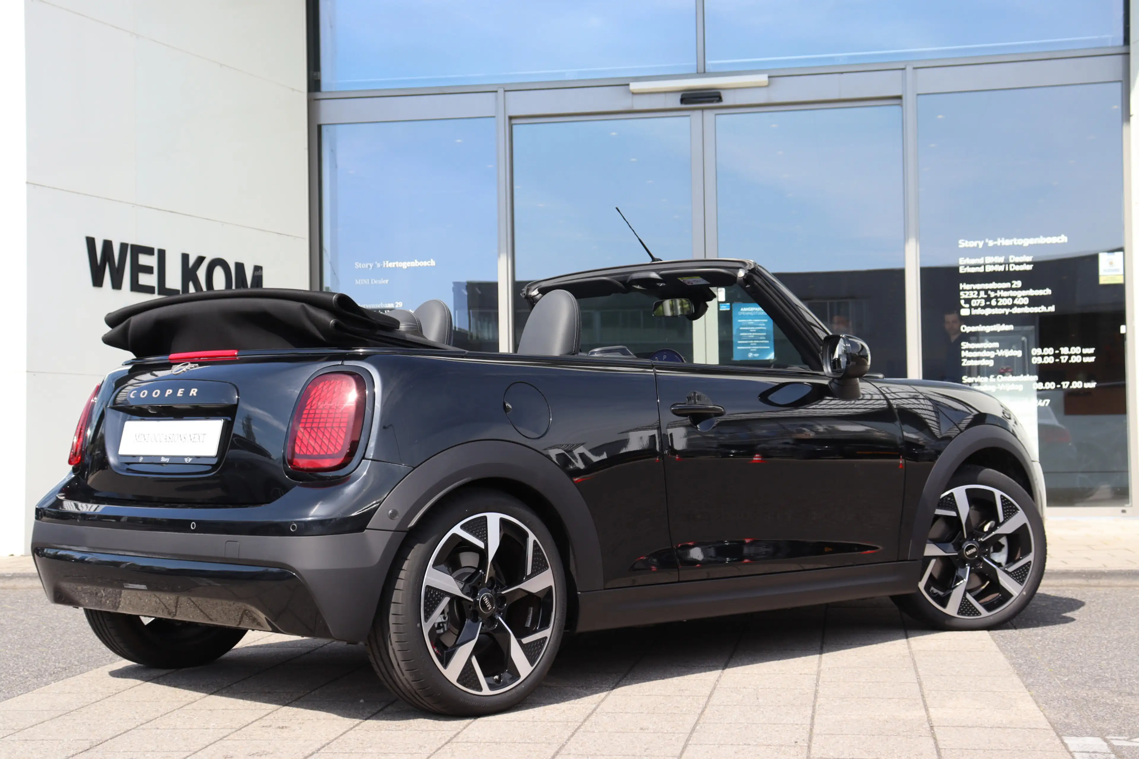 MINI Cooper C Cabrio / Classic / Pakket M / 18" Slide Spoke 2-tone — photo 11