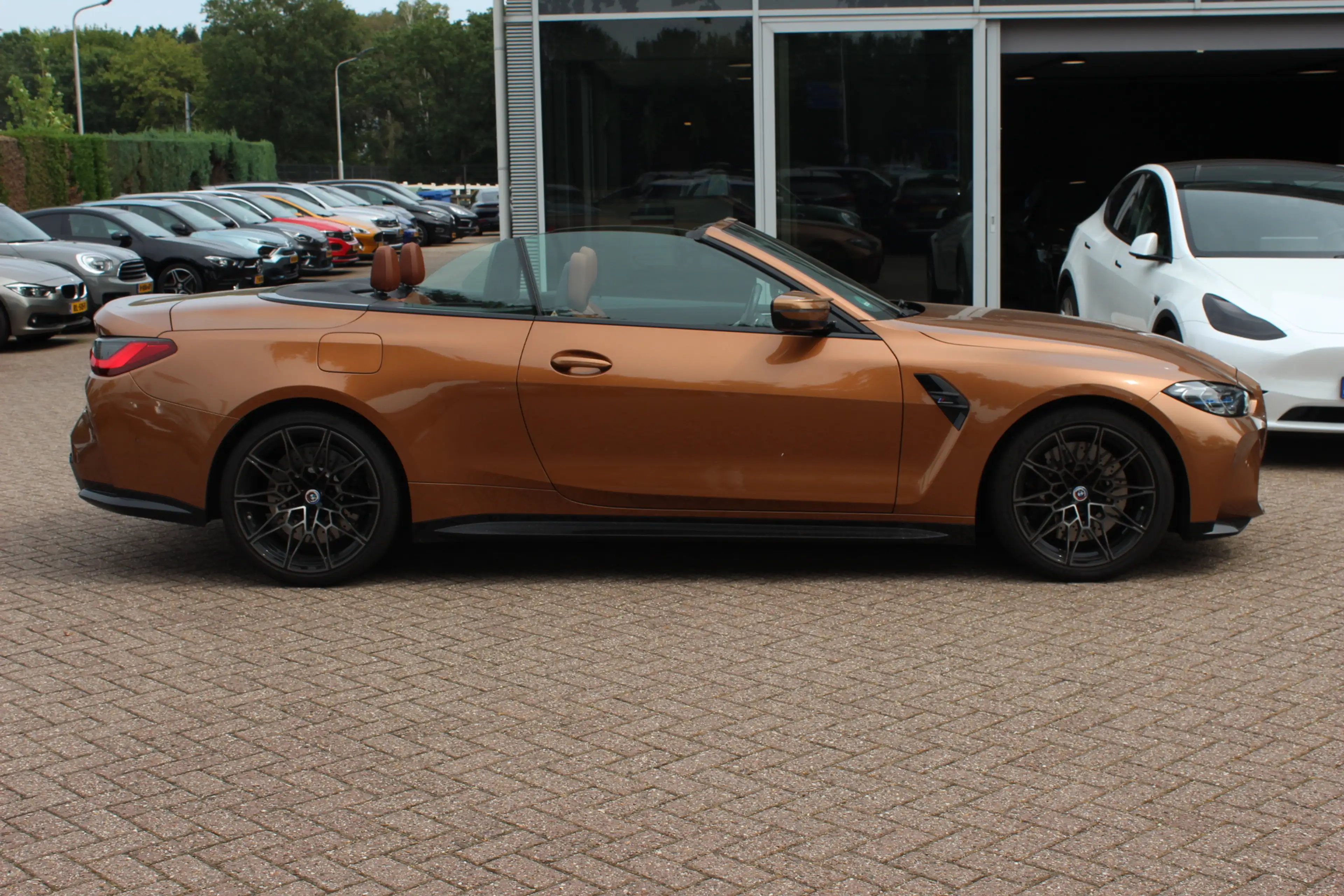 BMW M4 4-serie Cabrio xDrive Competition / Camera / Head- — photo 5