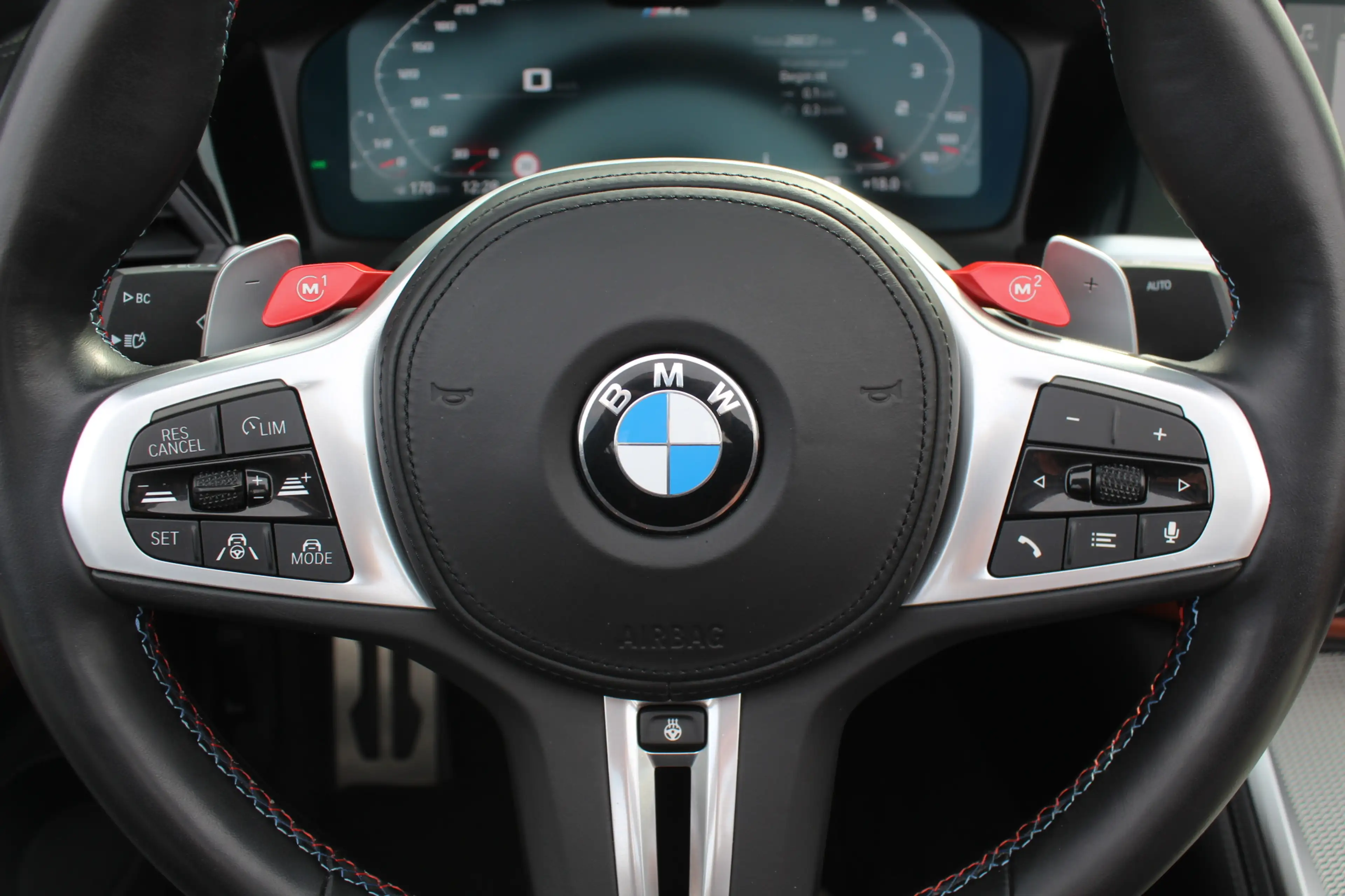 BMW M4 4-serie Cabrio xDrive Competition / Camera / Head- — photo 32