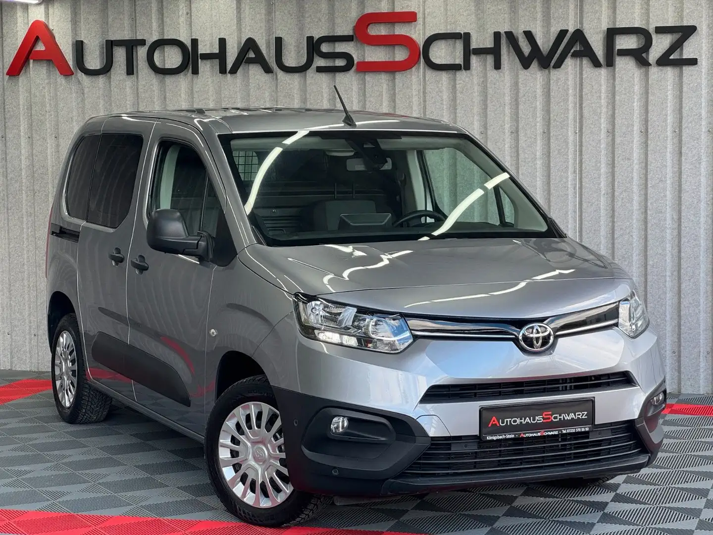 Toyota Proace City Comfort Aut. Led AHK PDC SHZ Tempo Grau - 1