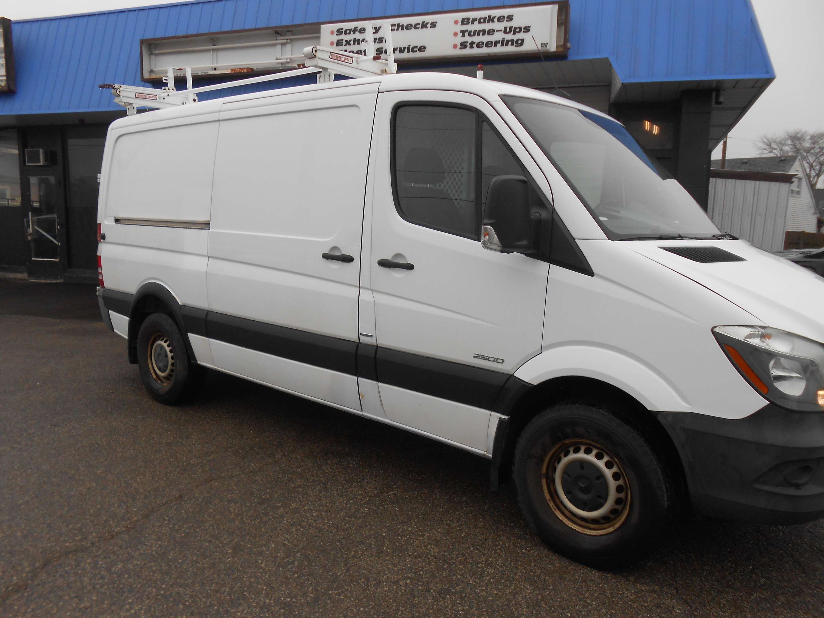 2016 Mercedes-Benz Sprinter 2500 Cargo Van