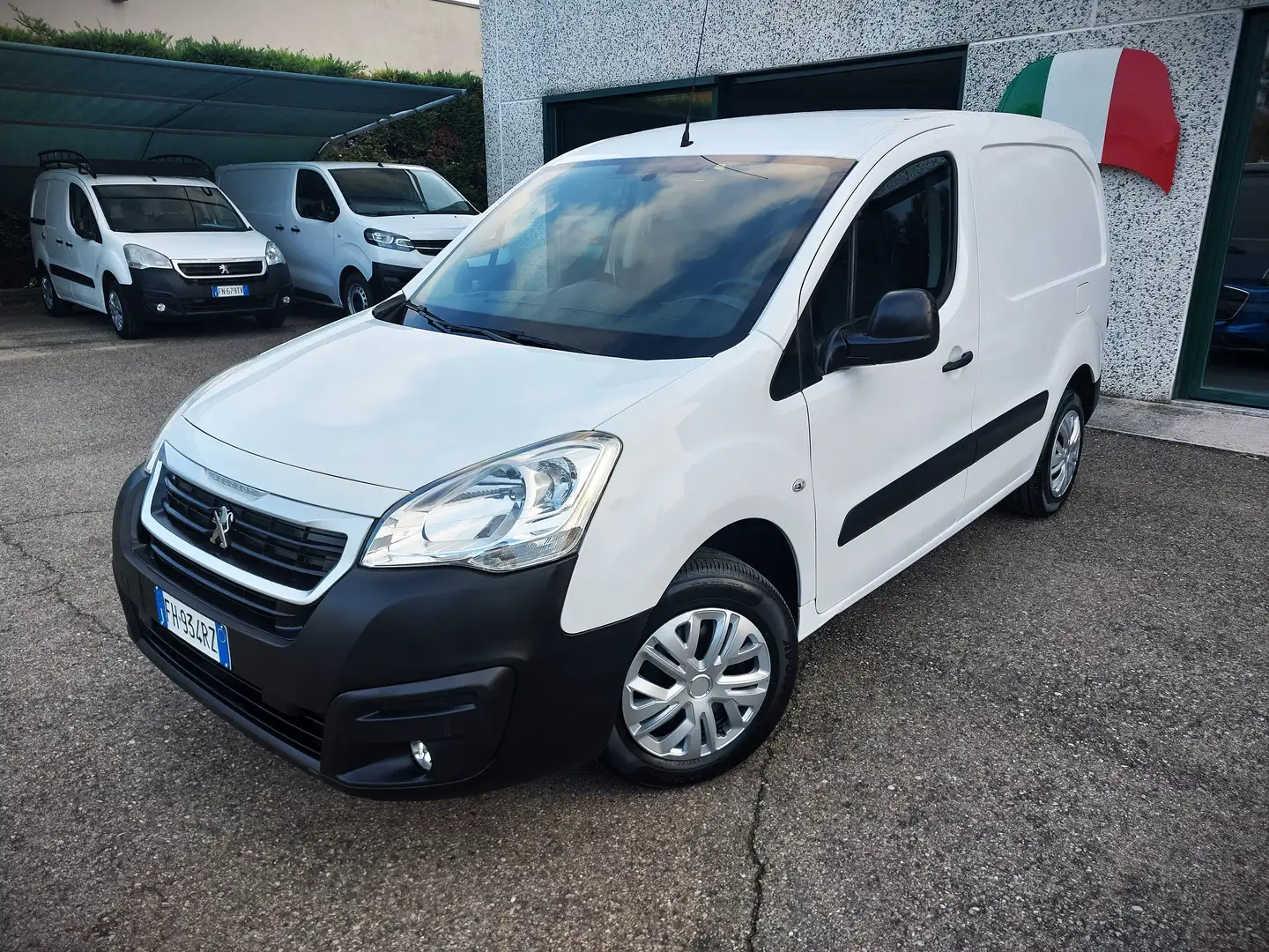 Peugeot Partner 1.6 Blue HDI 100CV Premium 3 POSTI Blanc - 1