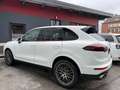 Porsche Cayenne II 3,0 Aut. Weiß - thumbnail 4