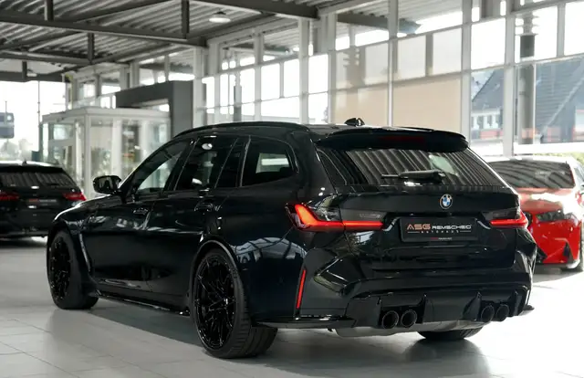 BMW M3 view 9