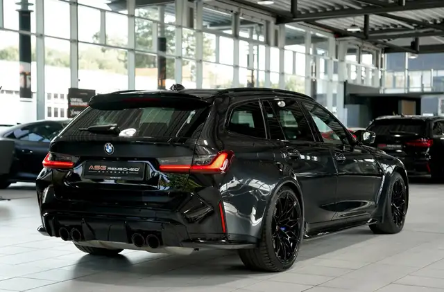 BMW M3 view 7