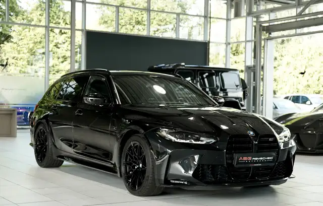 BMW M3 view 5