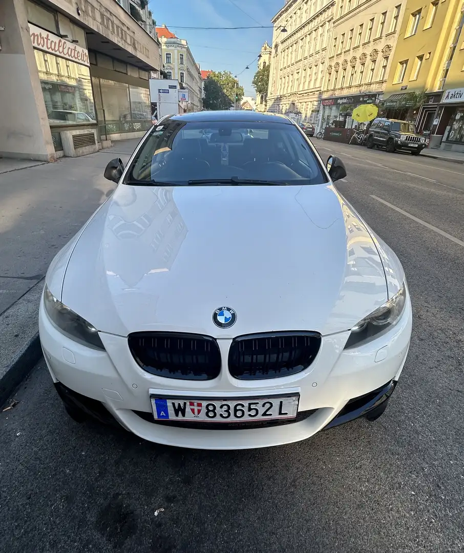 BMW 335 335i Coupé - 2