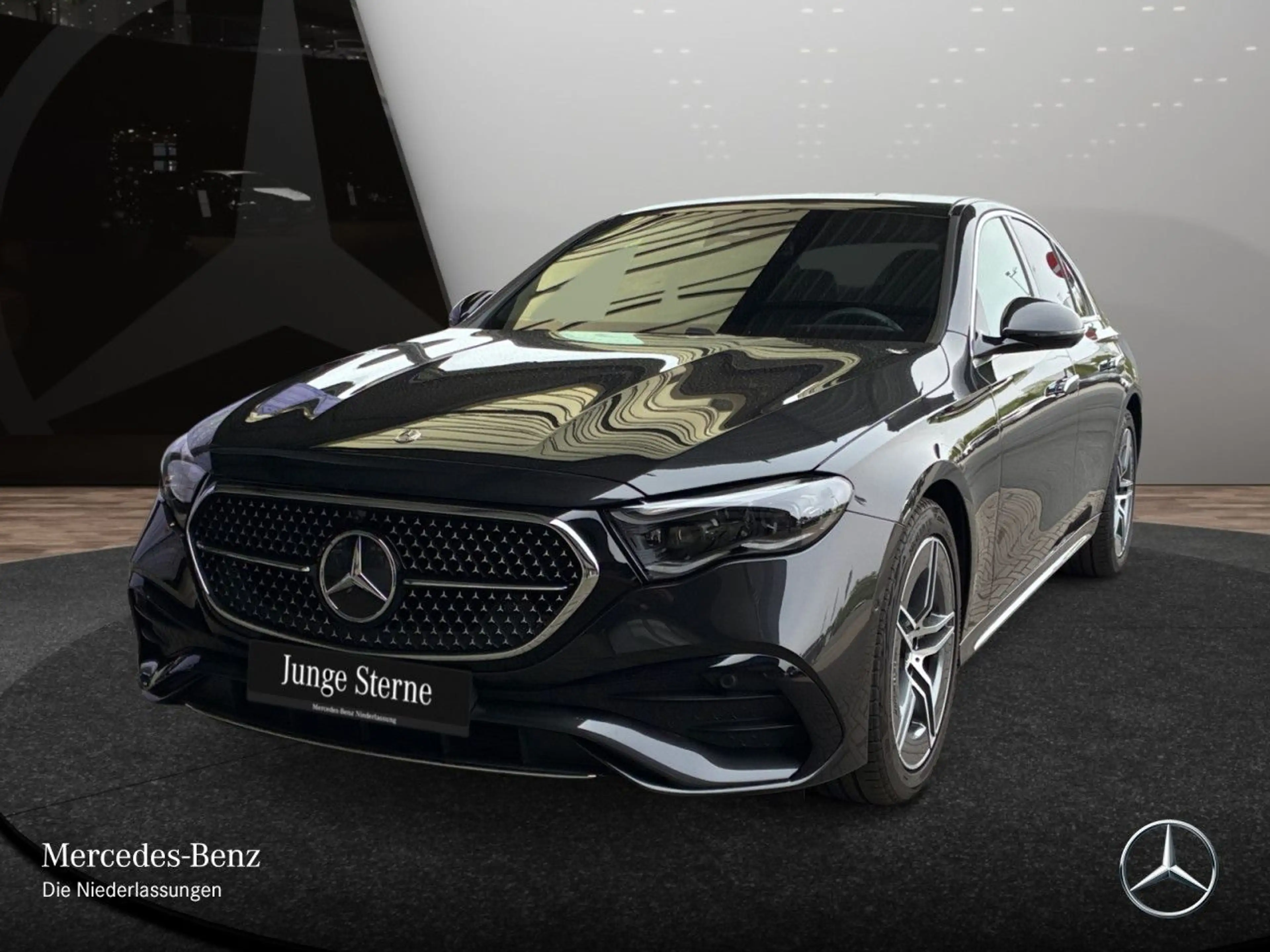 Mercedes-Benz E 200 4M AMG WideScreen 360° Pano Burmester Distr. — photo 2