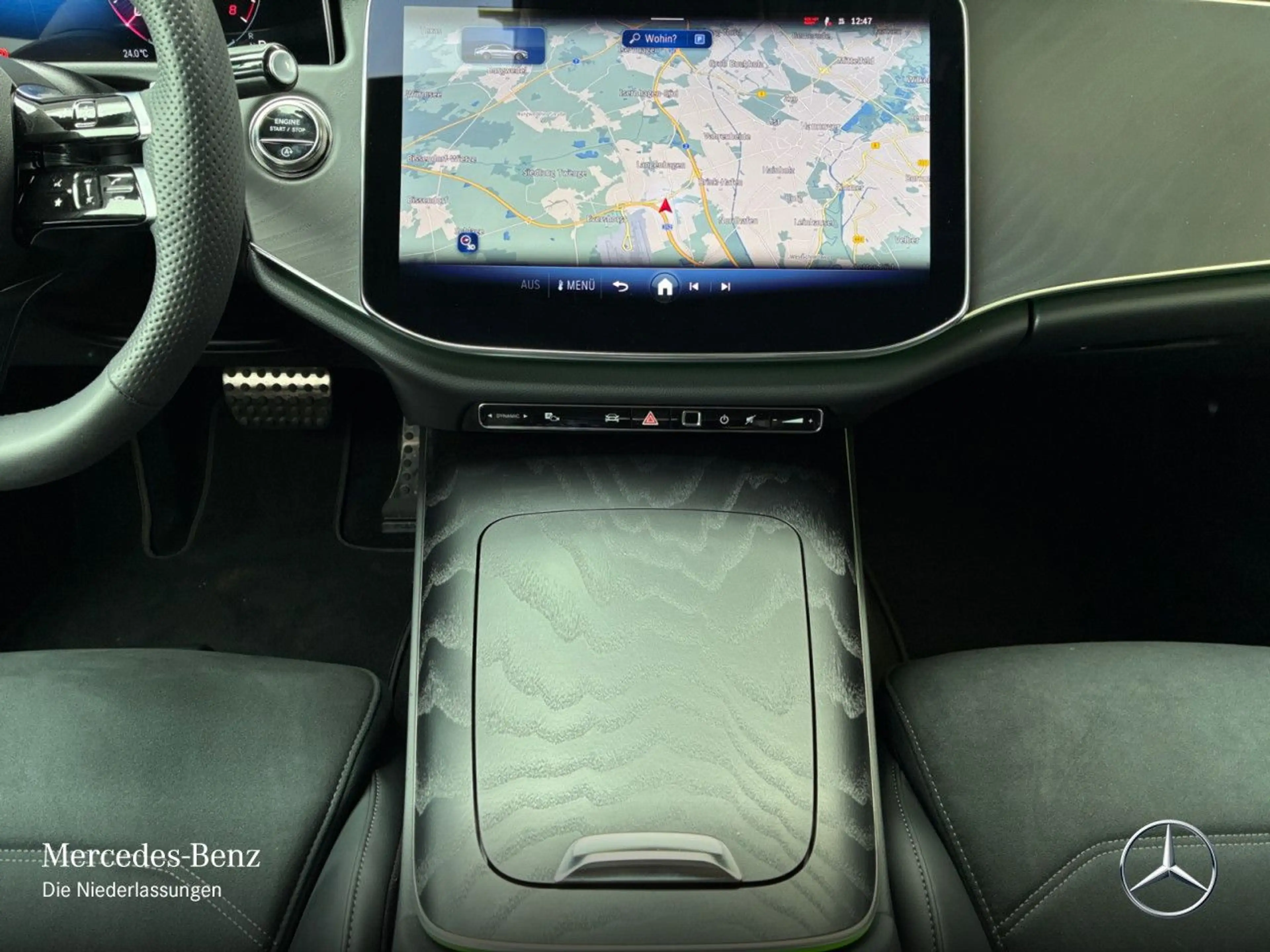 Mercedes-Benz E 200 4M AMG WideScreen 360° Pano Burmester Distr. — photo 15