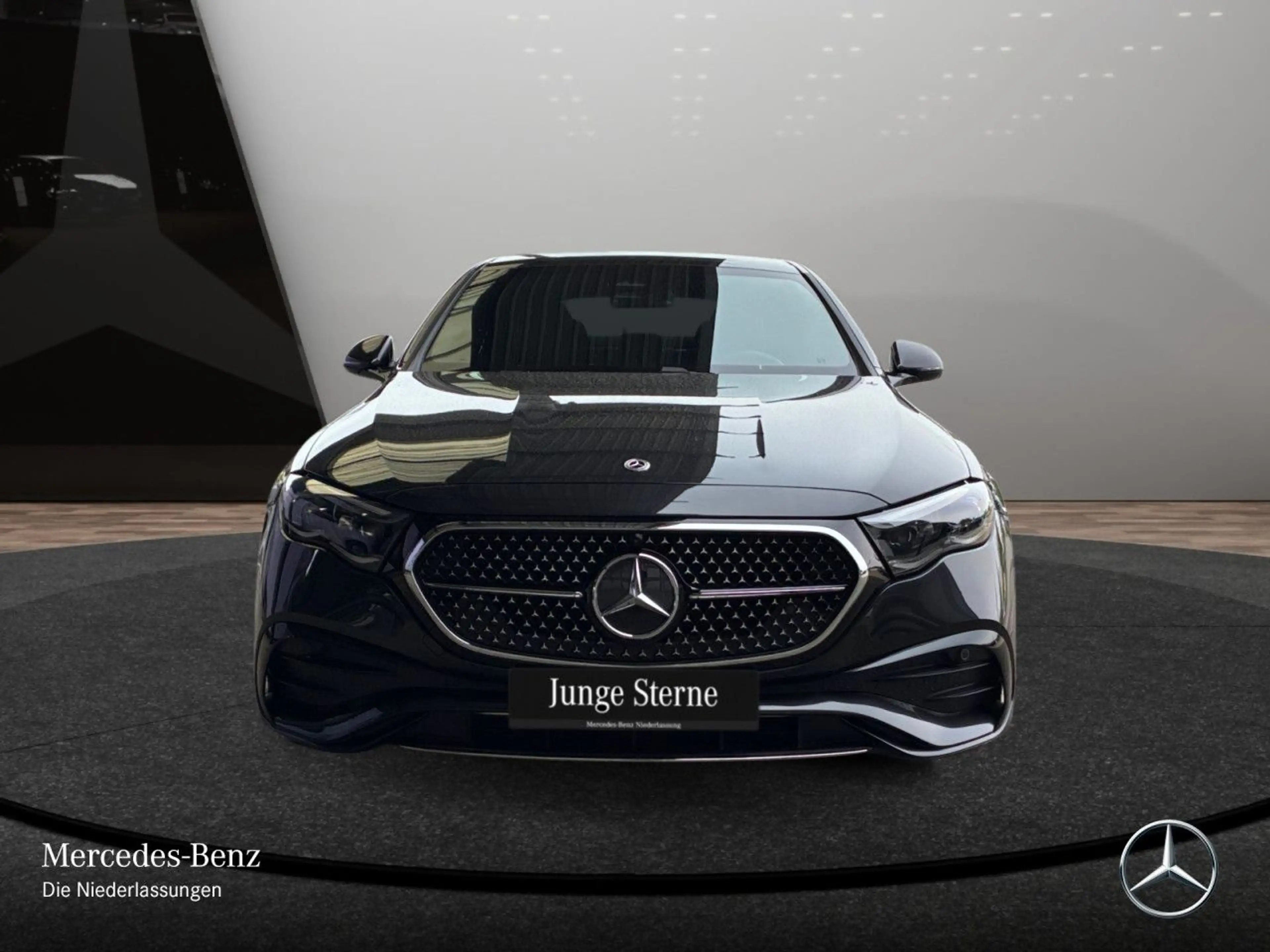 Mercedes-Benz E 200 4M AMG WideScreen 360° Pano Burmester Distr. — photo 3