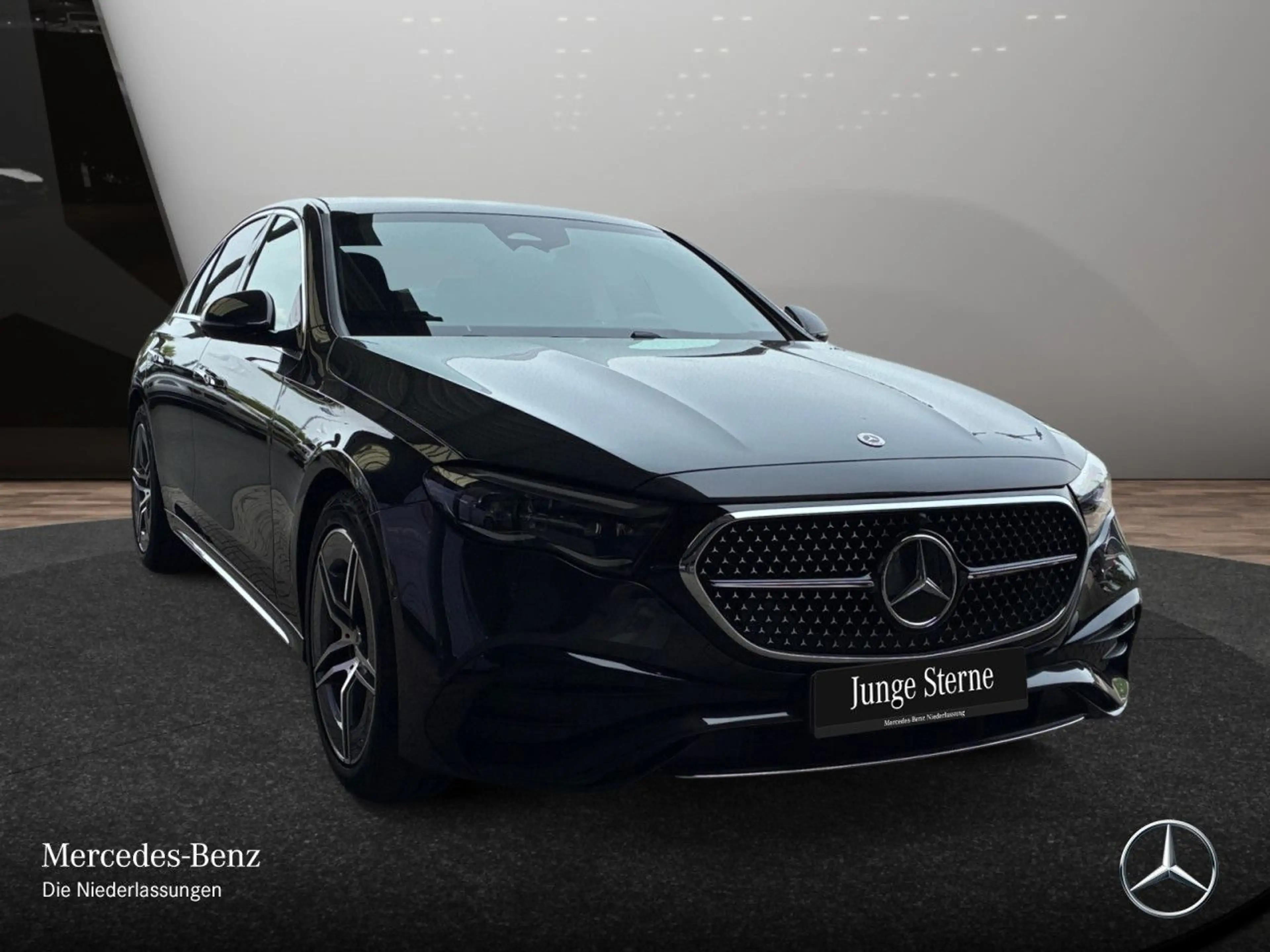 Mercedes-Benz E 200 4M AMG WideScreen 360° Pano Burmester Distr. — photo 5