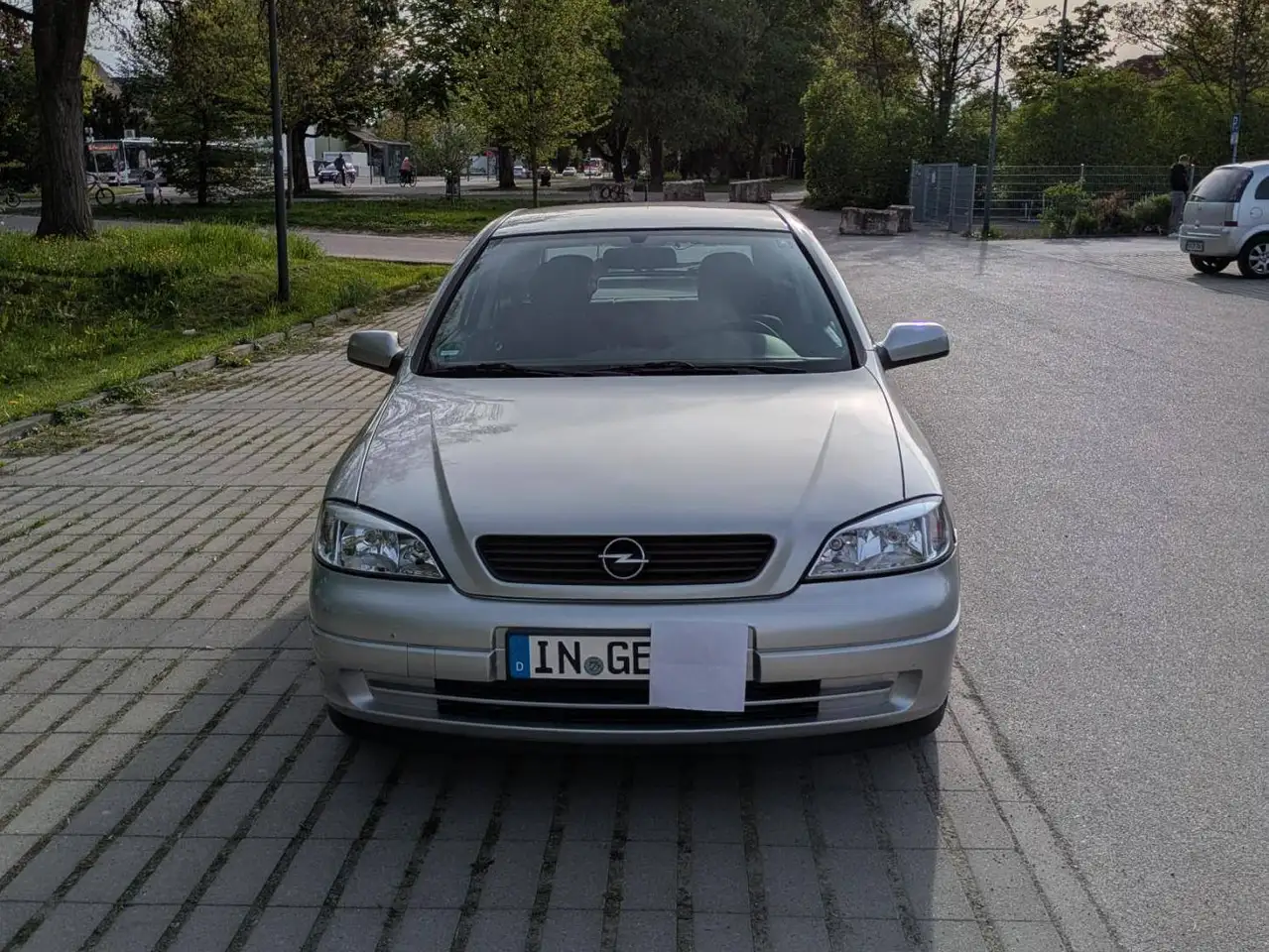 Opel Astra 1.6, foto 1