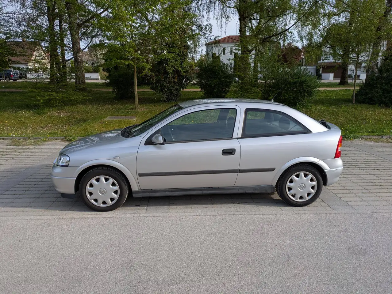 Opel Astra 1.6, foto 3