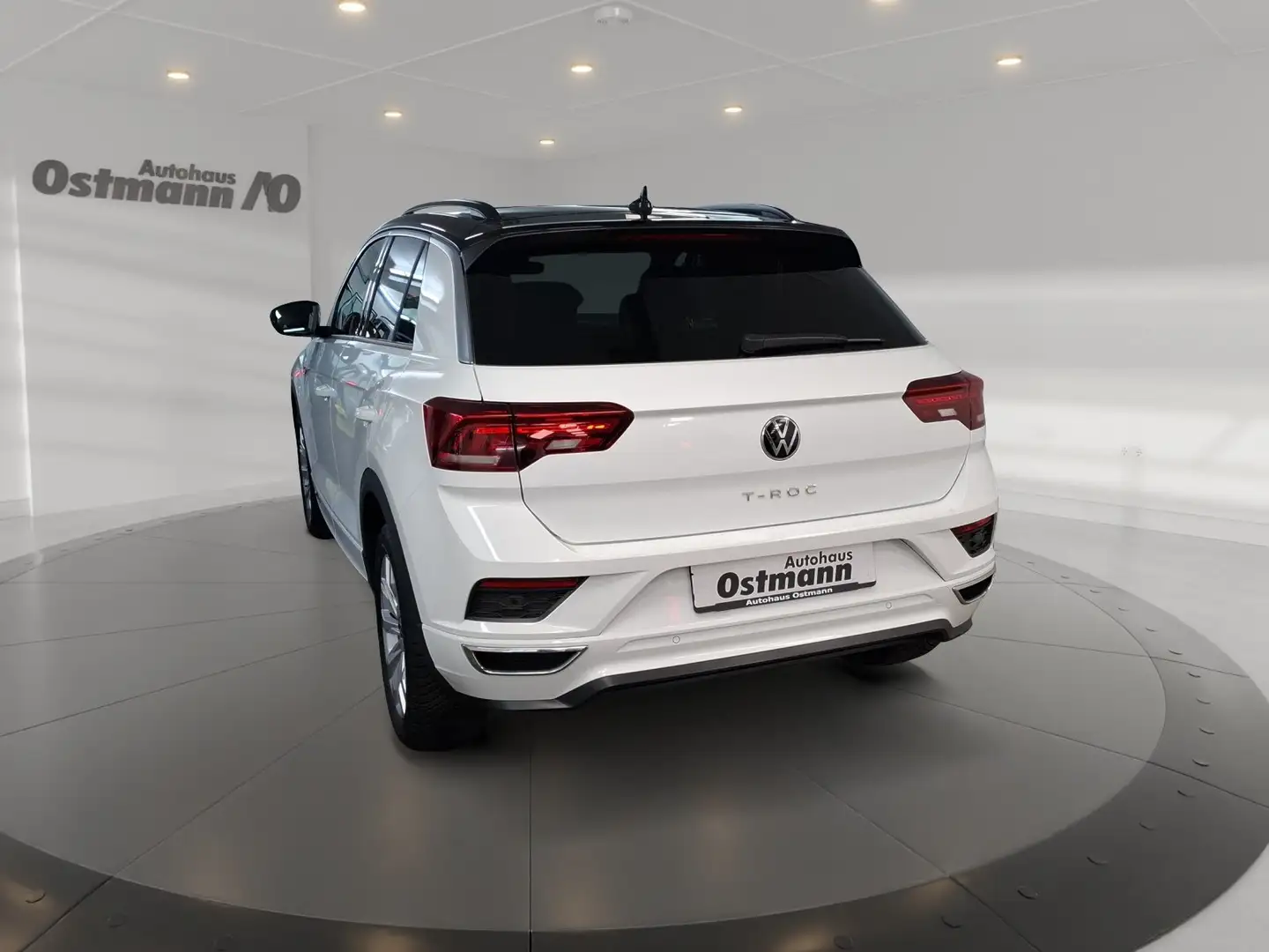 Volkswagen T-Roc 1.5 TSI Sport Navi R-Line RFK Pano el.Heck Weiß - 2