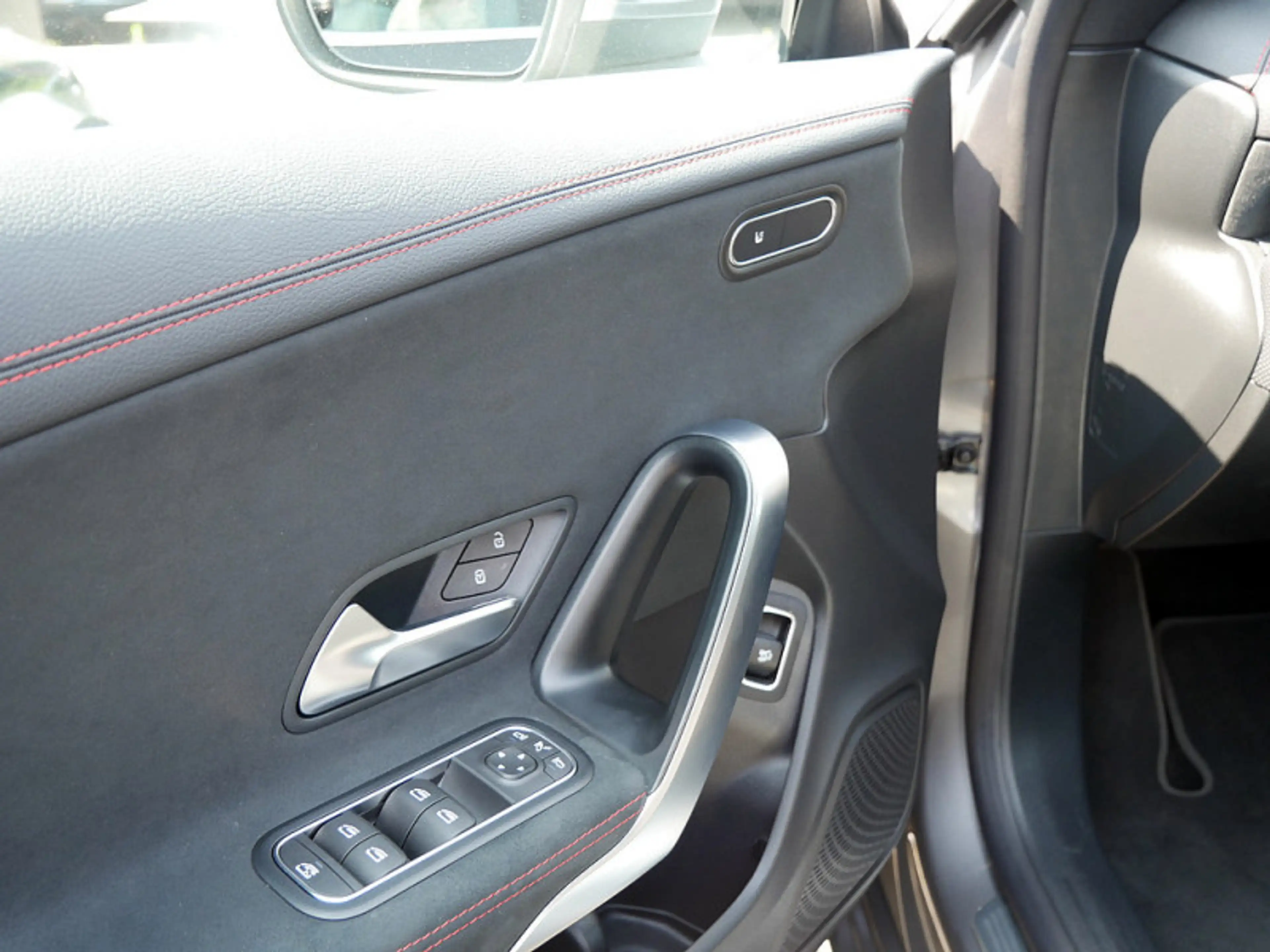 Mercedes-Benz CLA 200 d SB , AMG KAMERA SPUR PDC SHZ — photo 15