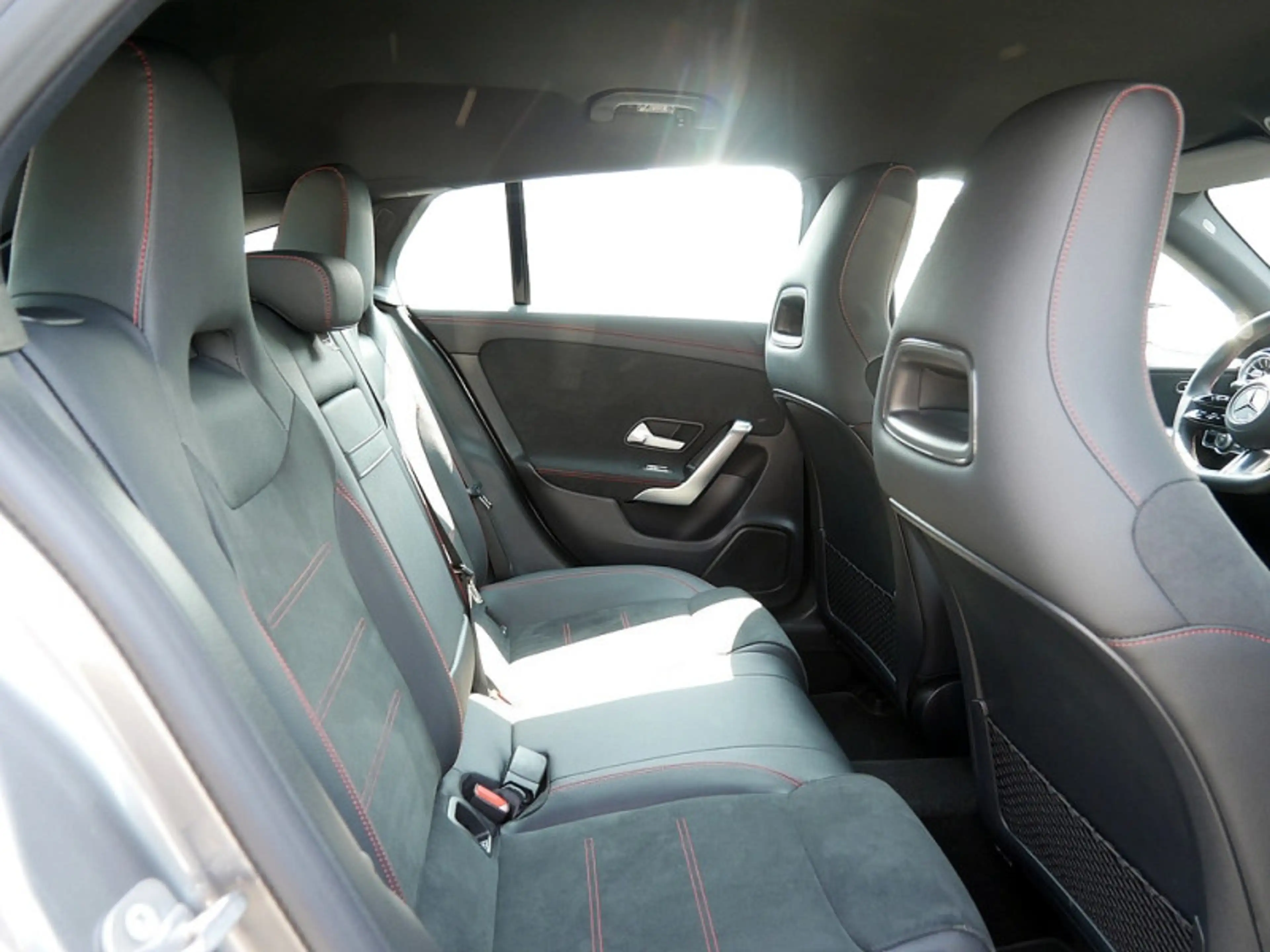 Mercedes-Benz CLA 200 d SB , AMG KAMERA SPUR PDC SHZ — photo 8