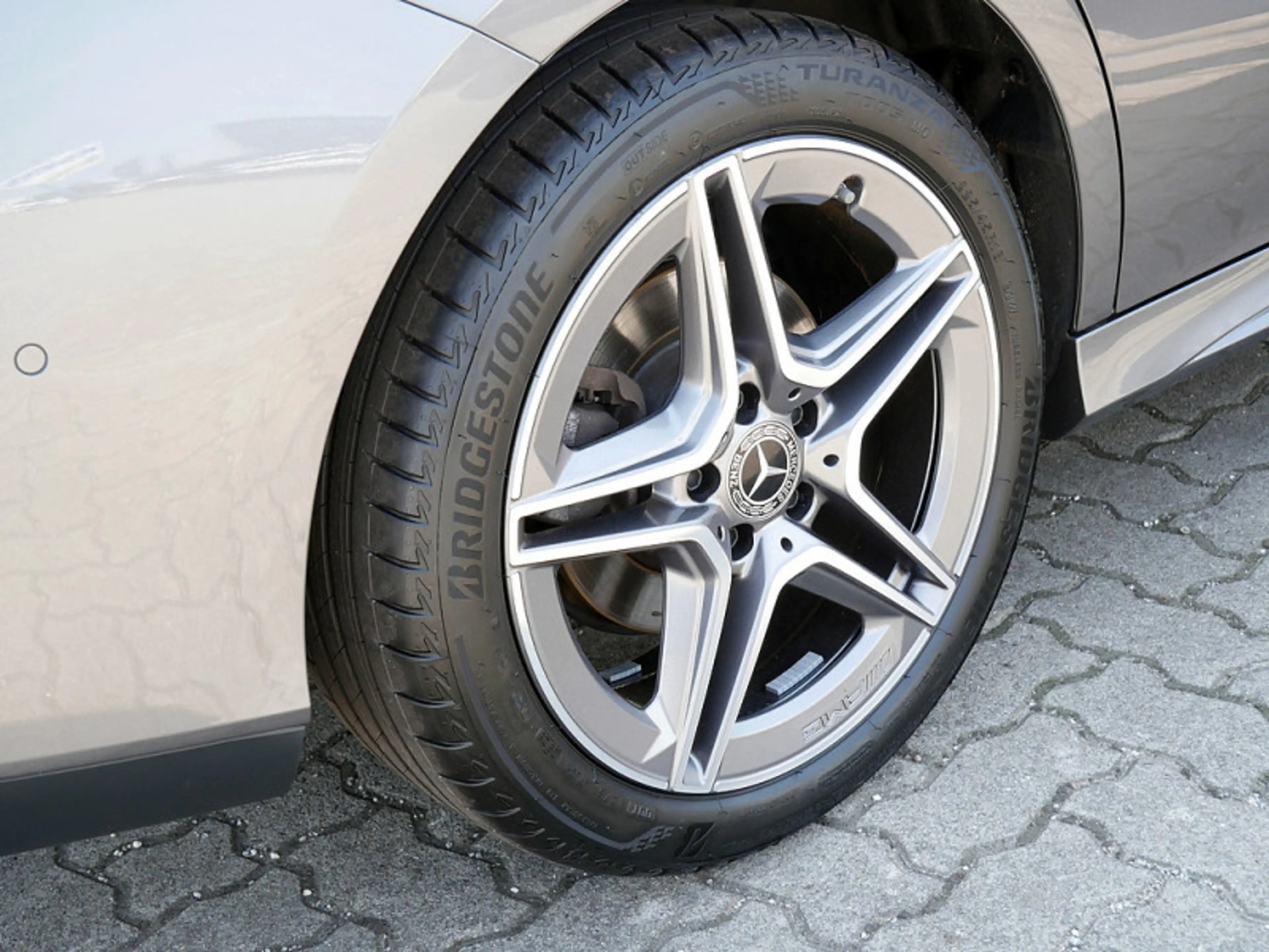 Mercedes-Benz CLA 200 d SB , AMG KAMERA SPUR PDC SHZ — photo 11