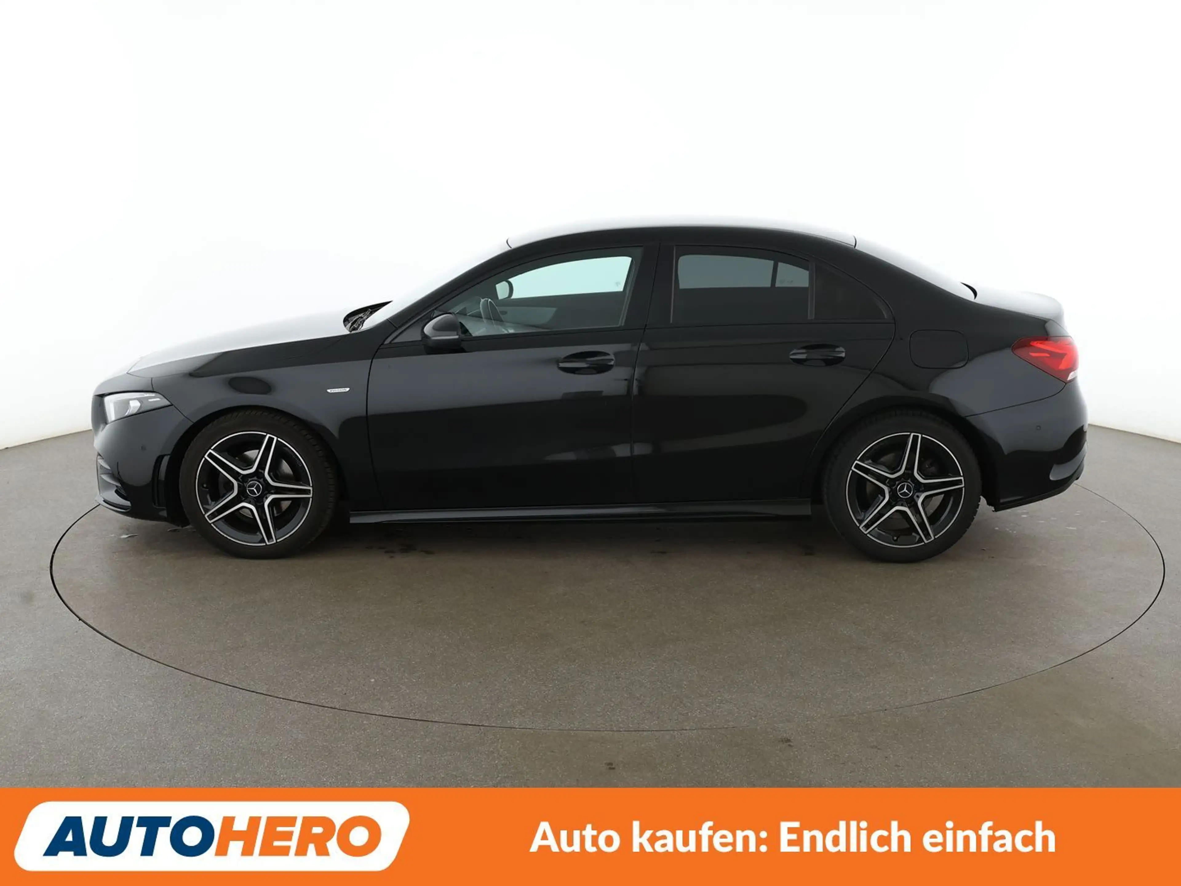 Mercedes-Benz A 200 A 200 Edition 2021 AMG Line Aut.*NAVI*CAM* — photo 3