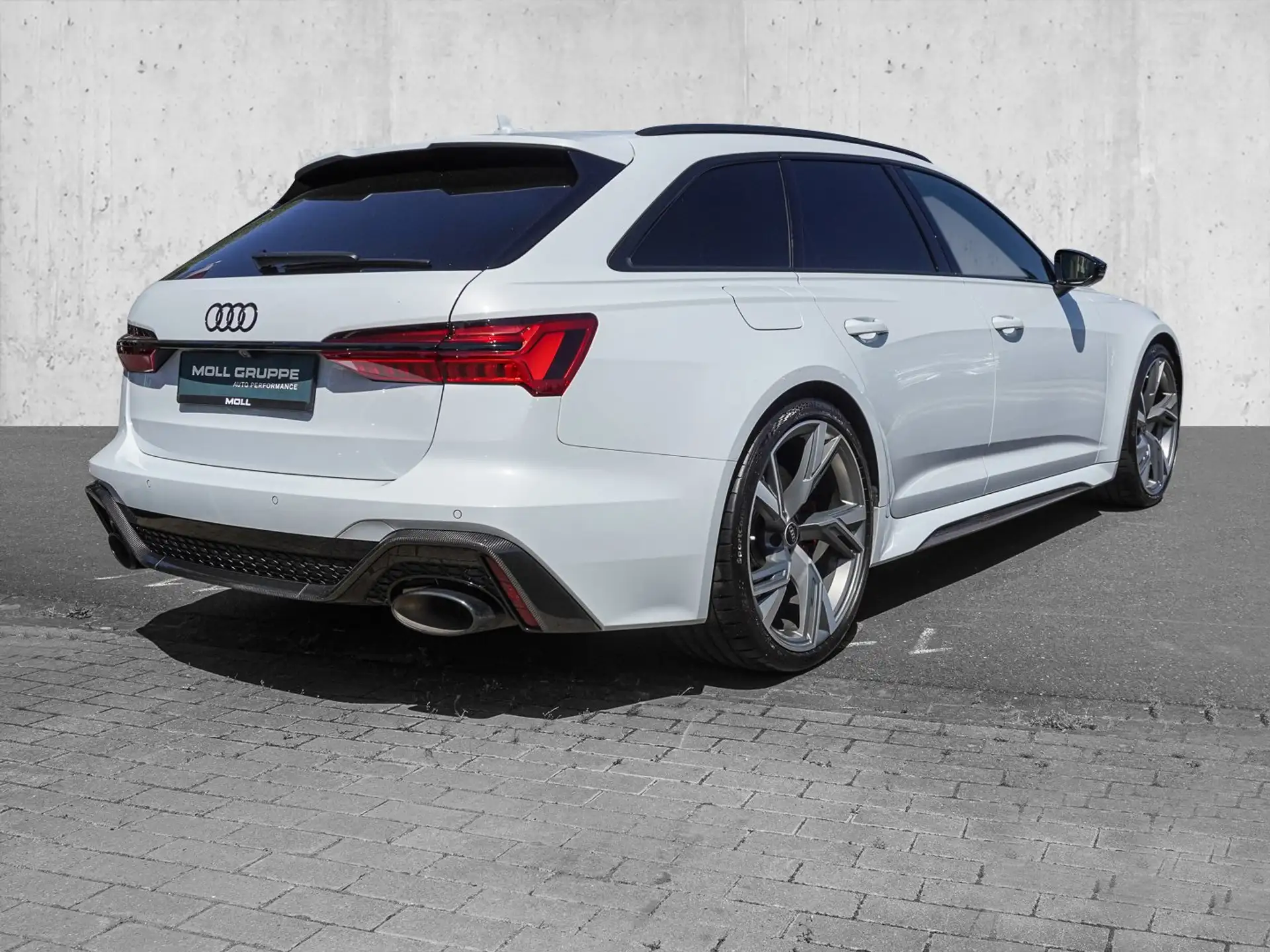 Audi RS6 4.0 TFSI 2021 화이트 사진 4