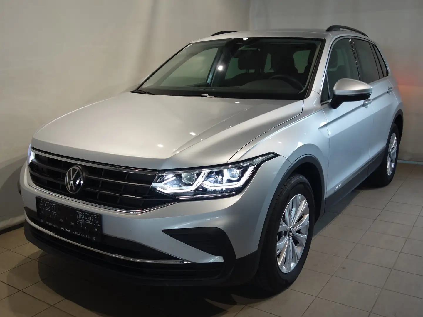 Volkswagen Tiguan Life TSI DSG Gris - 1