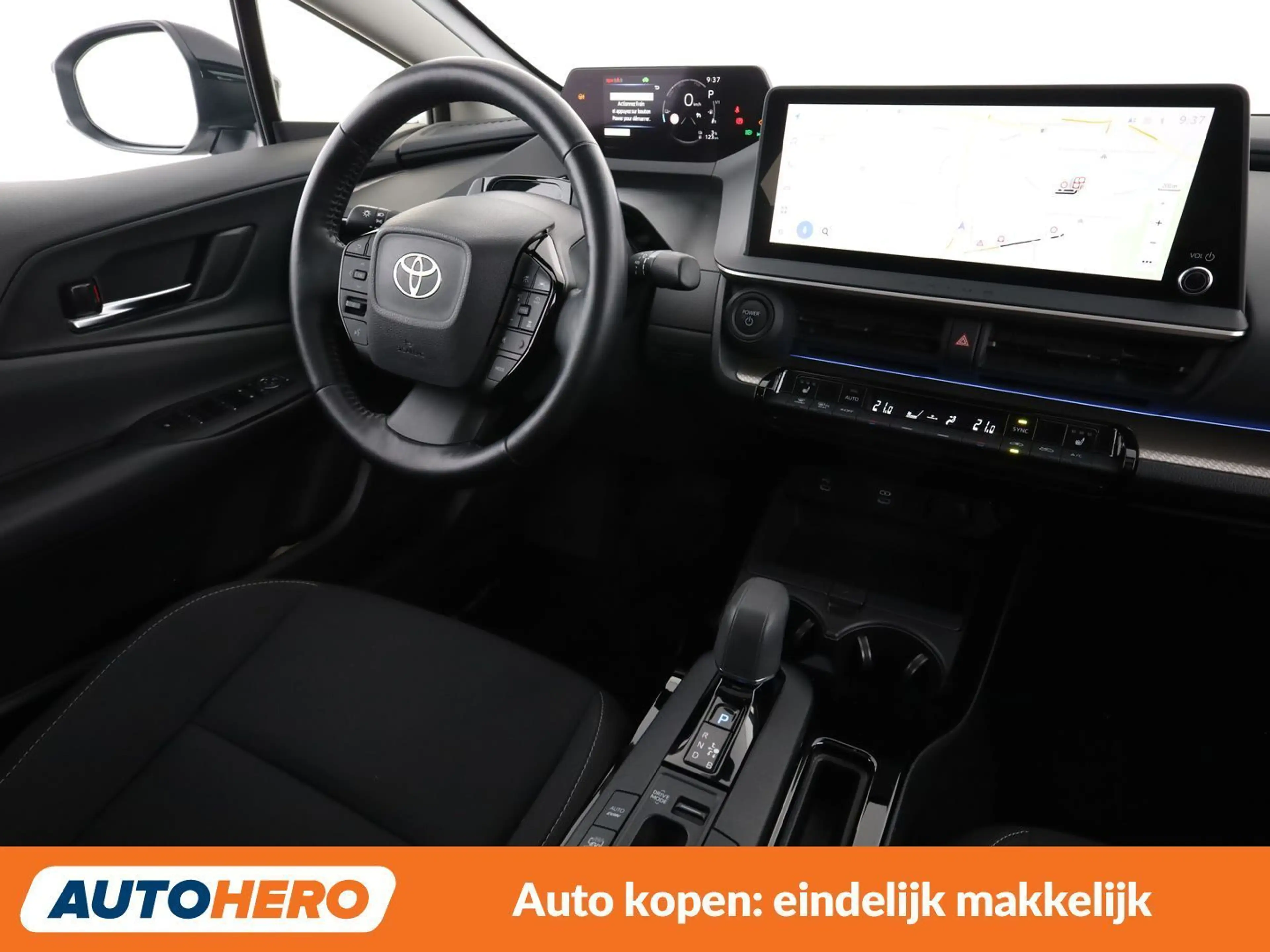 Toyota Prius 2.0 Plug-in Hybrid Design — photo 14