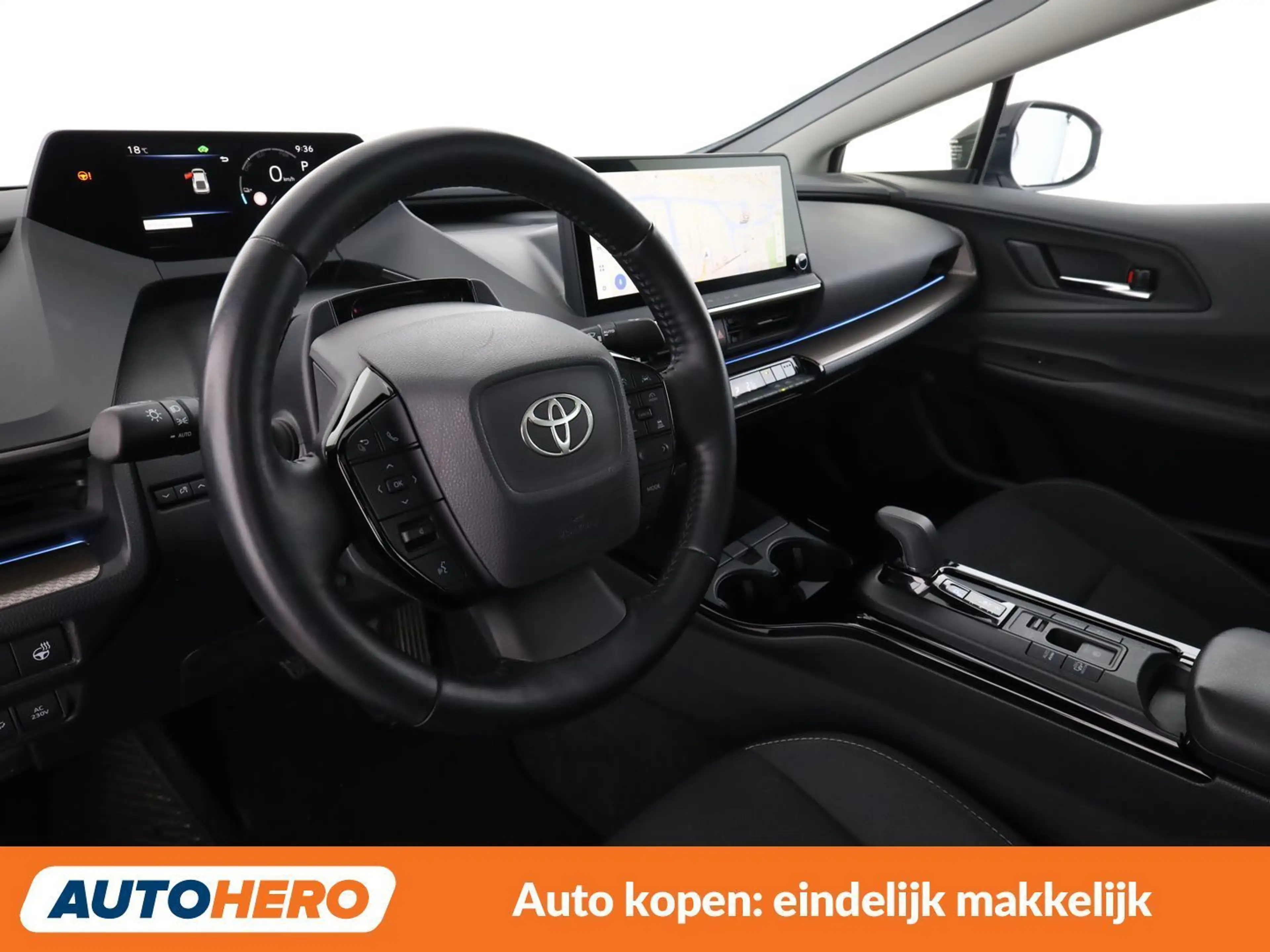 Toyota Prius 2.0 Plug-in Hybrid Design — photo 12