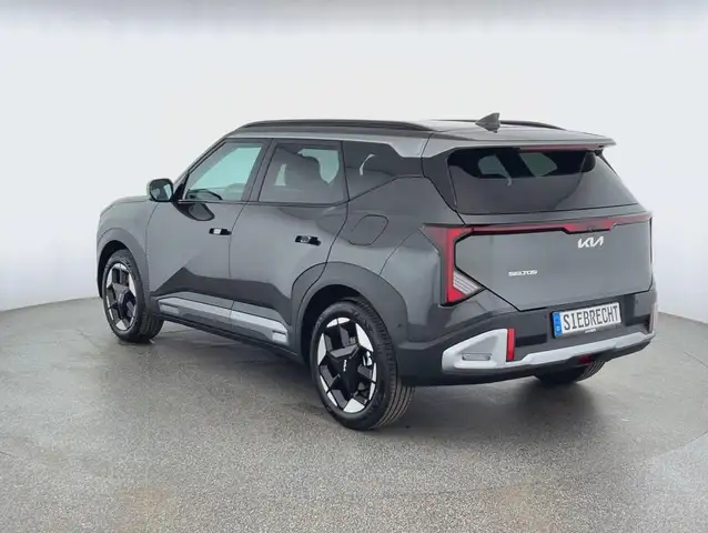 Kia Seltos view 5