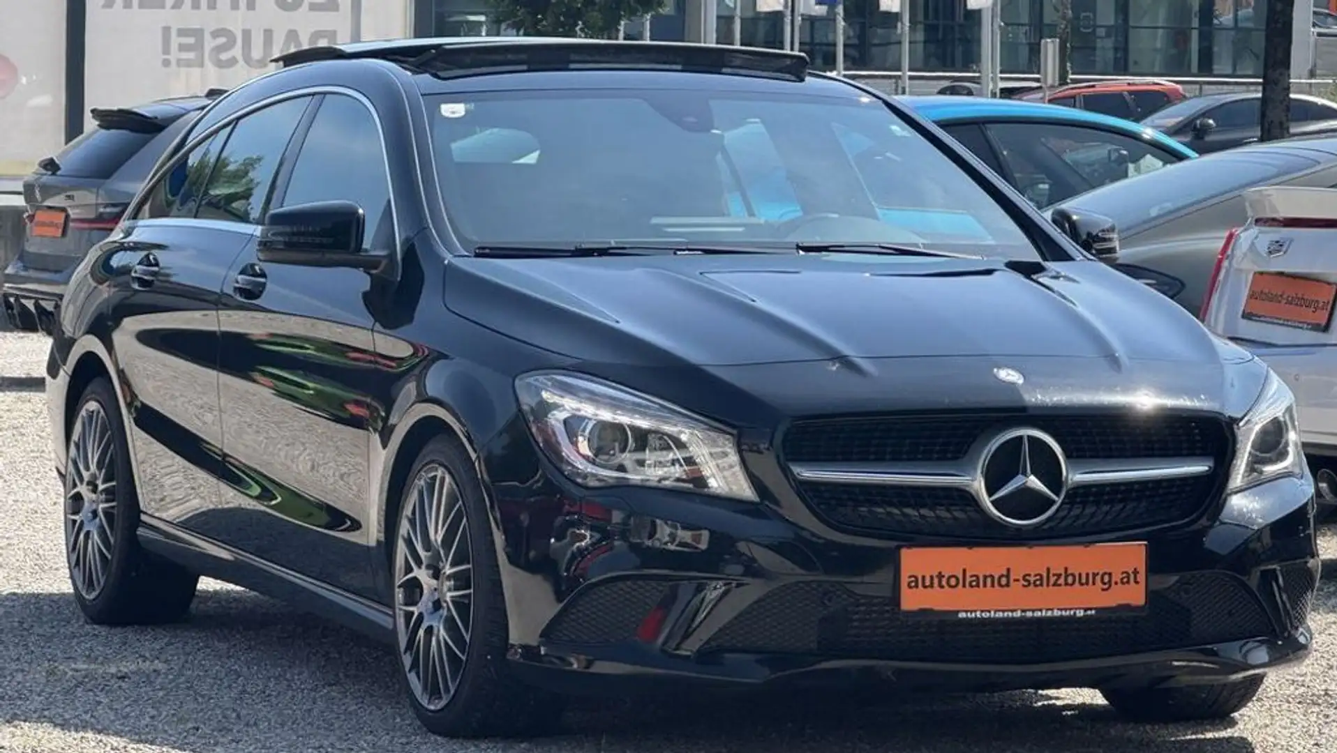 Mercedes-Benz CLA 200 CDI Bi-Xenon-Scheinwerfer*Pano*Rückfahrka. Noir - 1