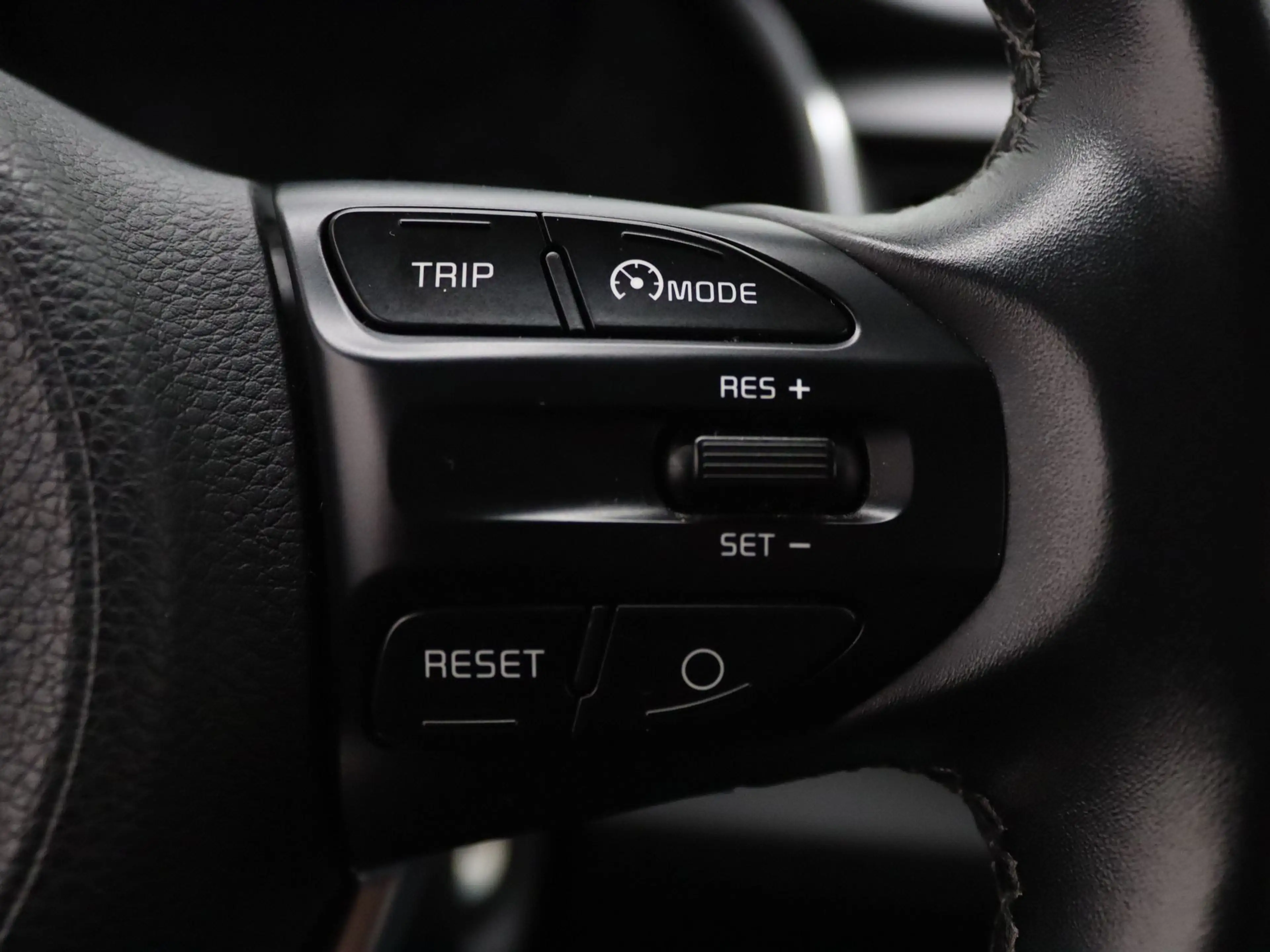 Kia Stonic 100pk T-GDi DynamicLine Apple Carplay/Android Auto — photo 15