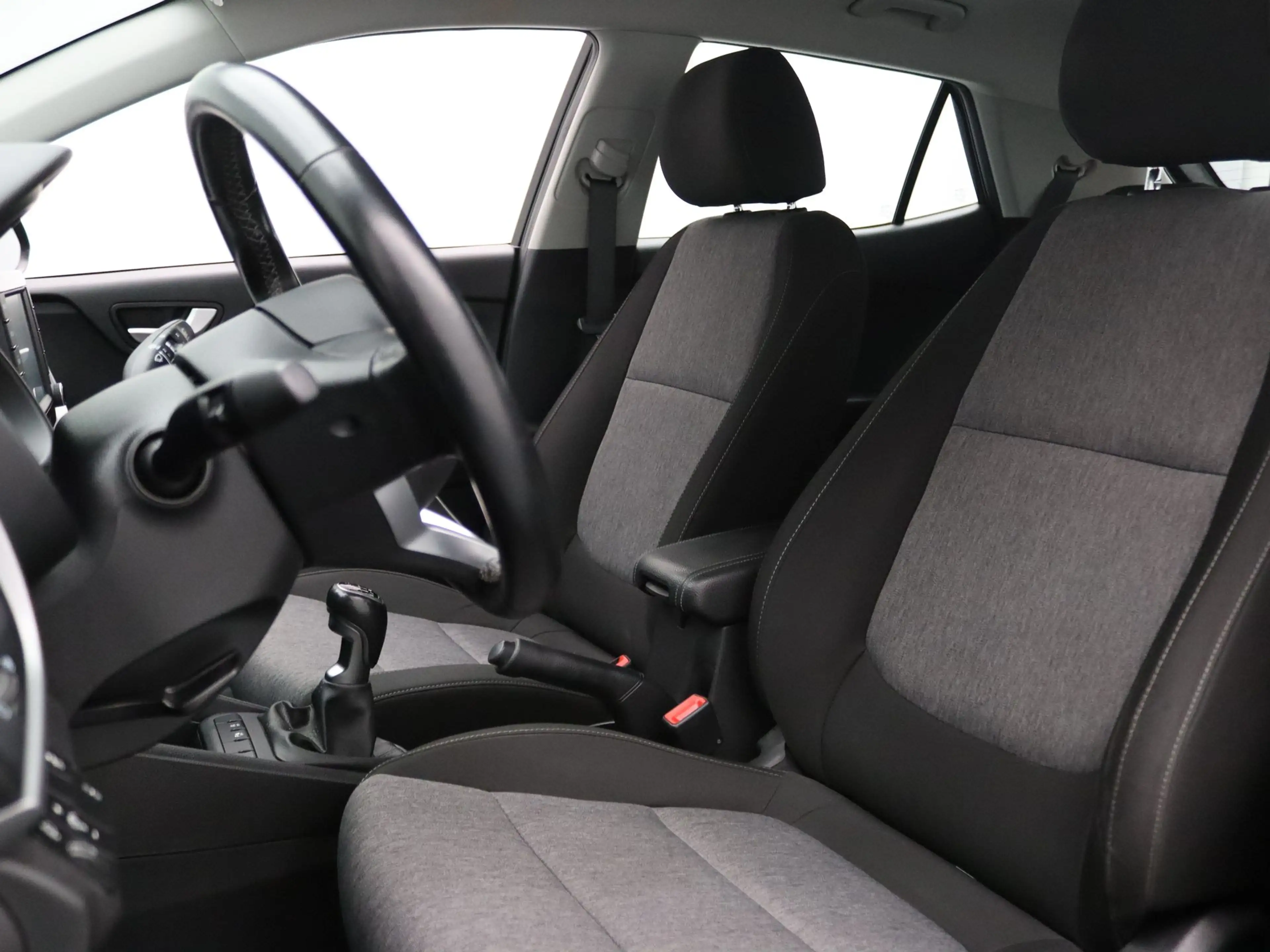 Kia Stonic 100pk T-GDi DynamicLine Apple Carplay/Android Auto — photo 5